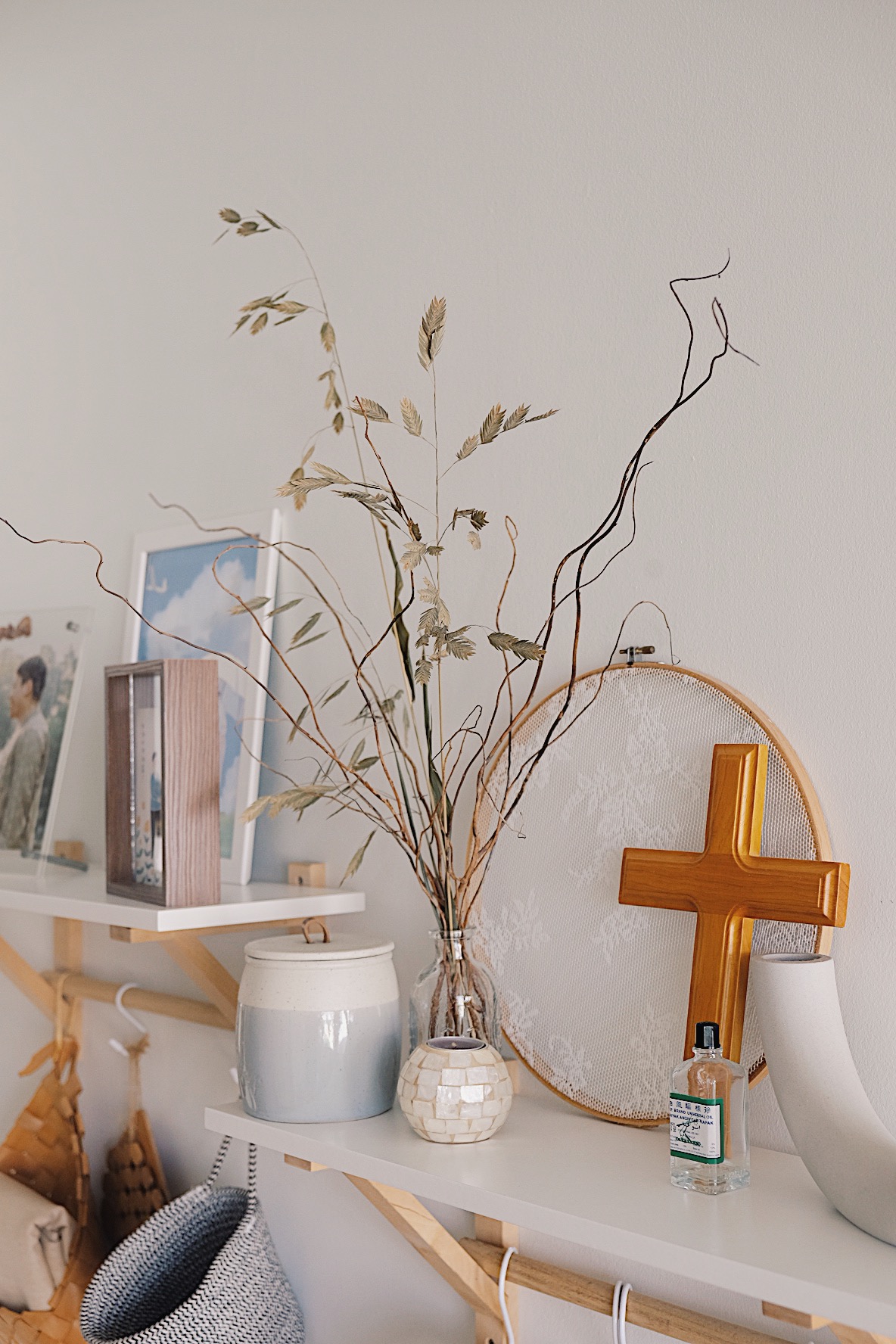 He promised her a Forest: Bits of green in every corner of our home - vibrant indoor plant, minimalist decor, natural