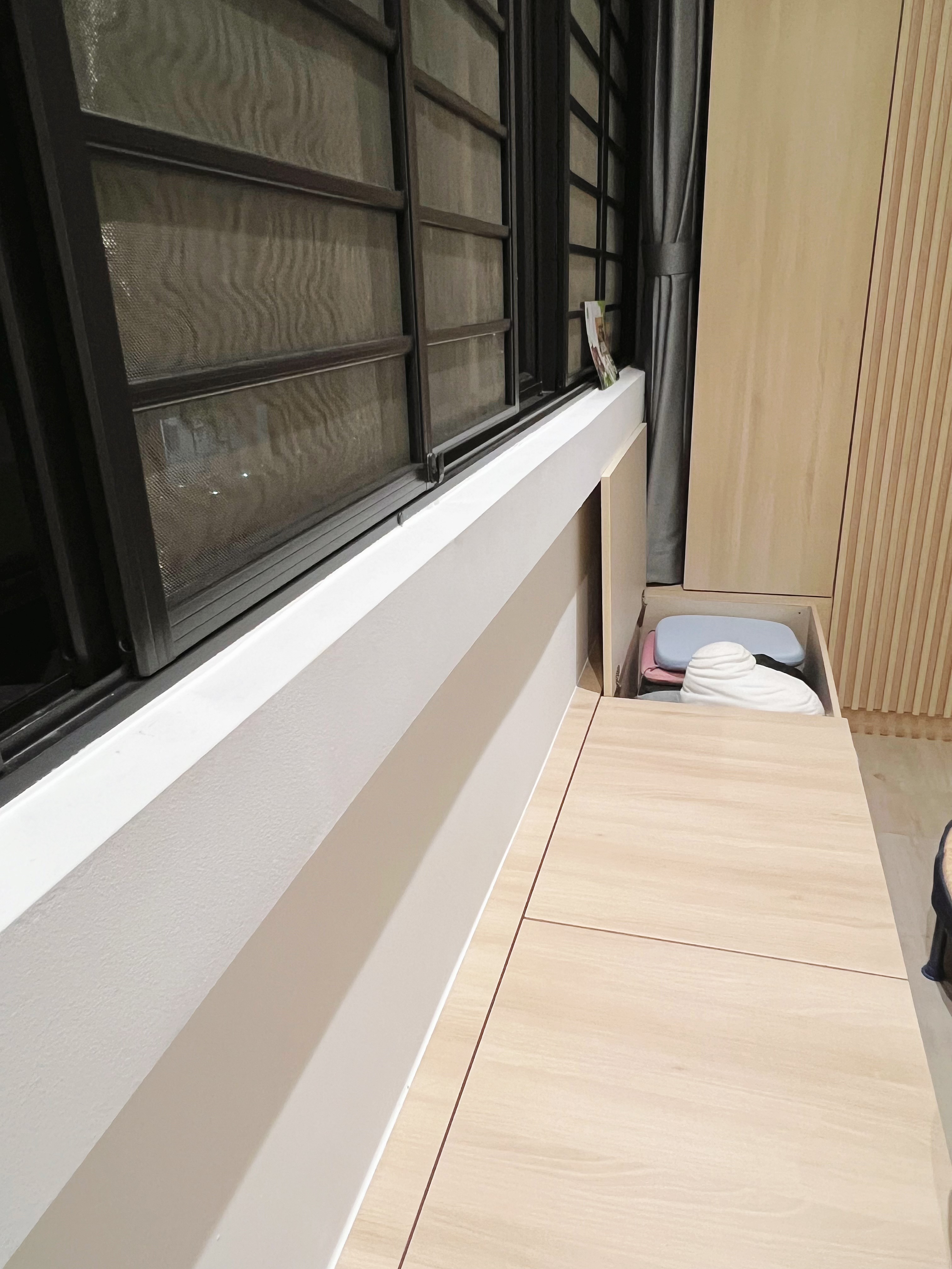 Modern-contemporary-Maisonette,-practical-and-easy-to-maintain