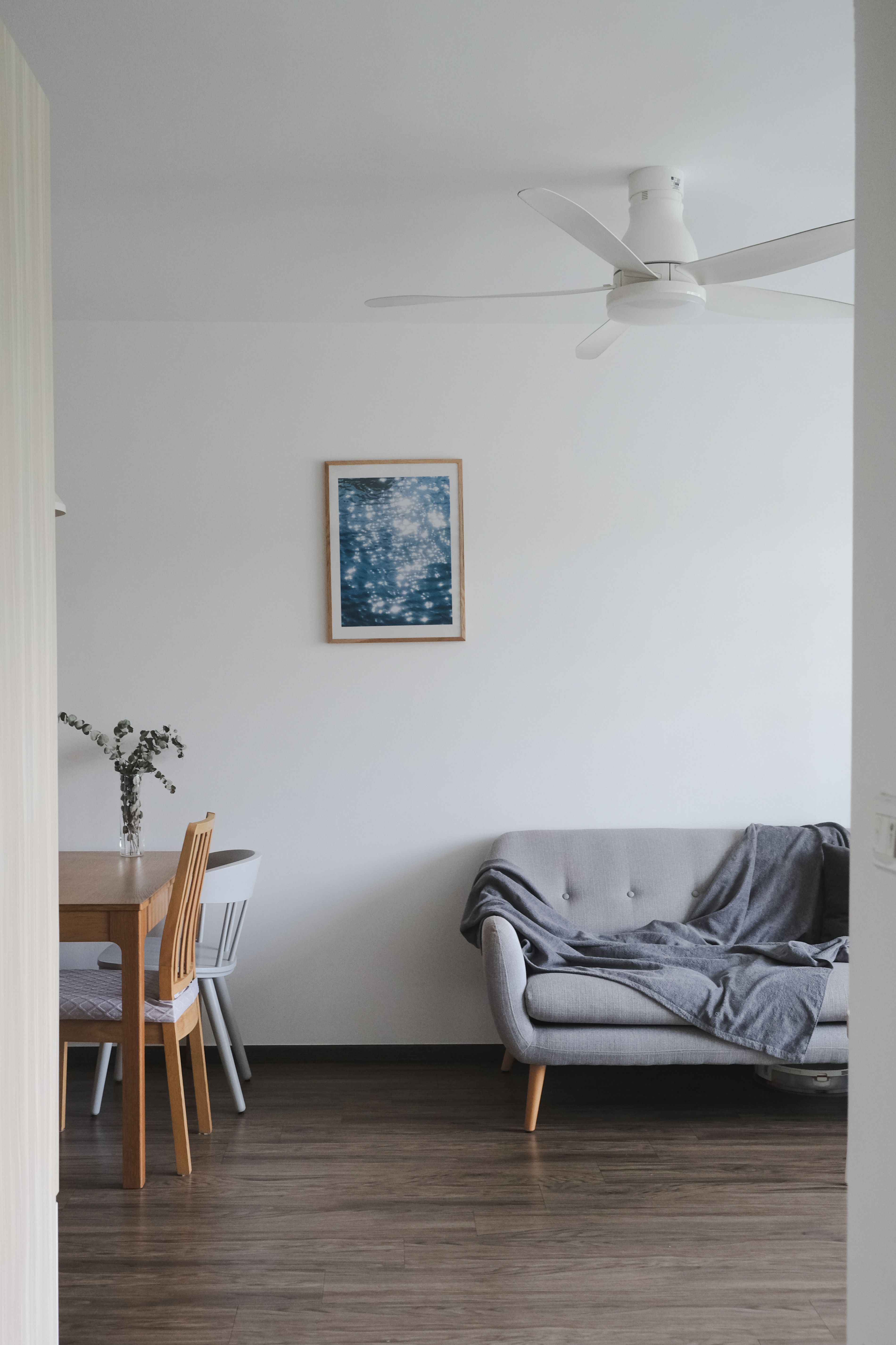 Living Room Tour: Spacious and Flexible for Easy Layout Changes! - Modern minimalist dining room, white ceiling fan, wooden