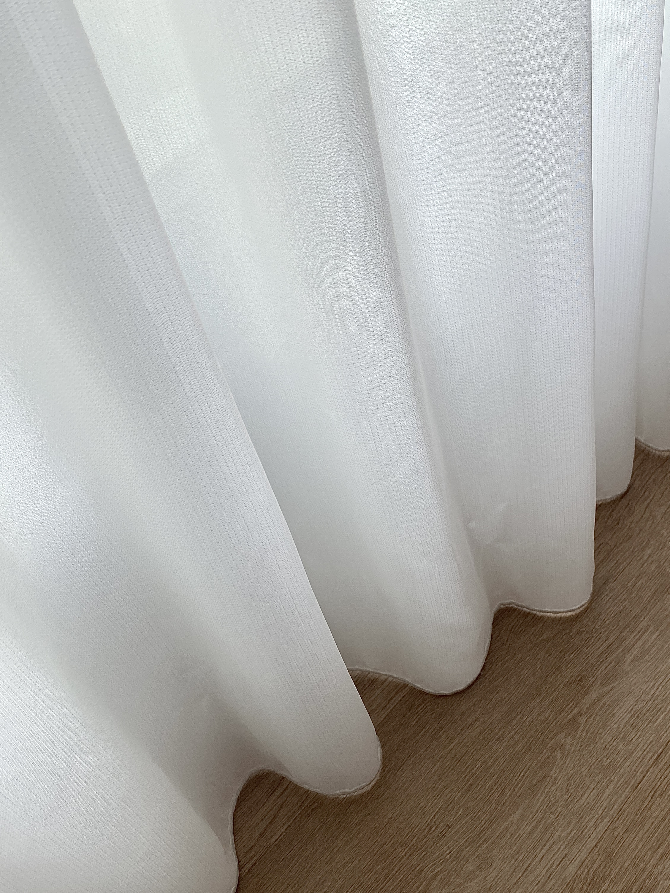 Living-Room:-Creating-A-Neutral-Palette-Home-With-HDB's-Vinyl-Flooring