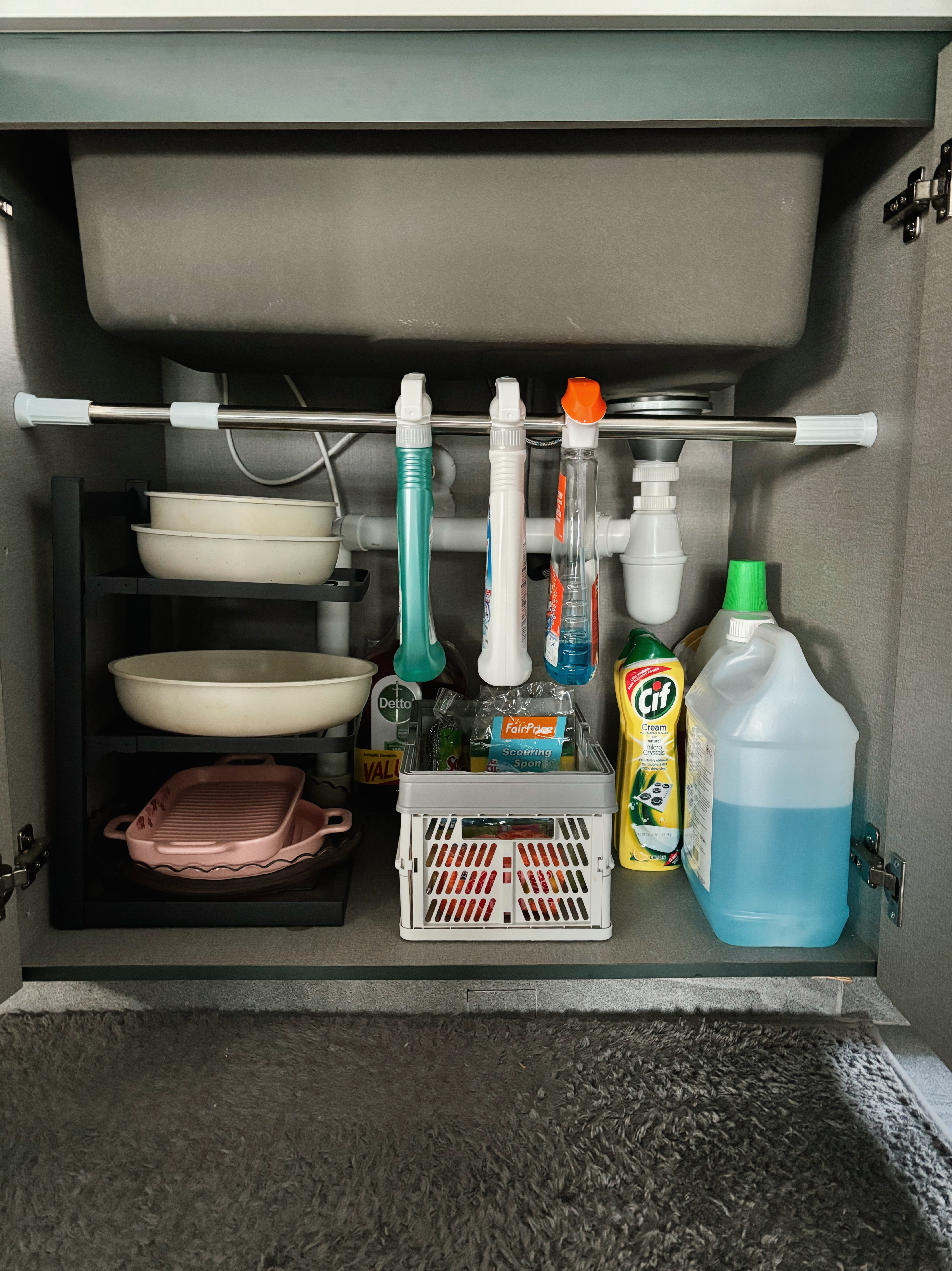 Basic Kitchen Organisation: Little Changes, Big Difference - Dish soap, dish rack, dish scrubber, dish scrub, dish soap,