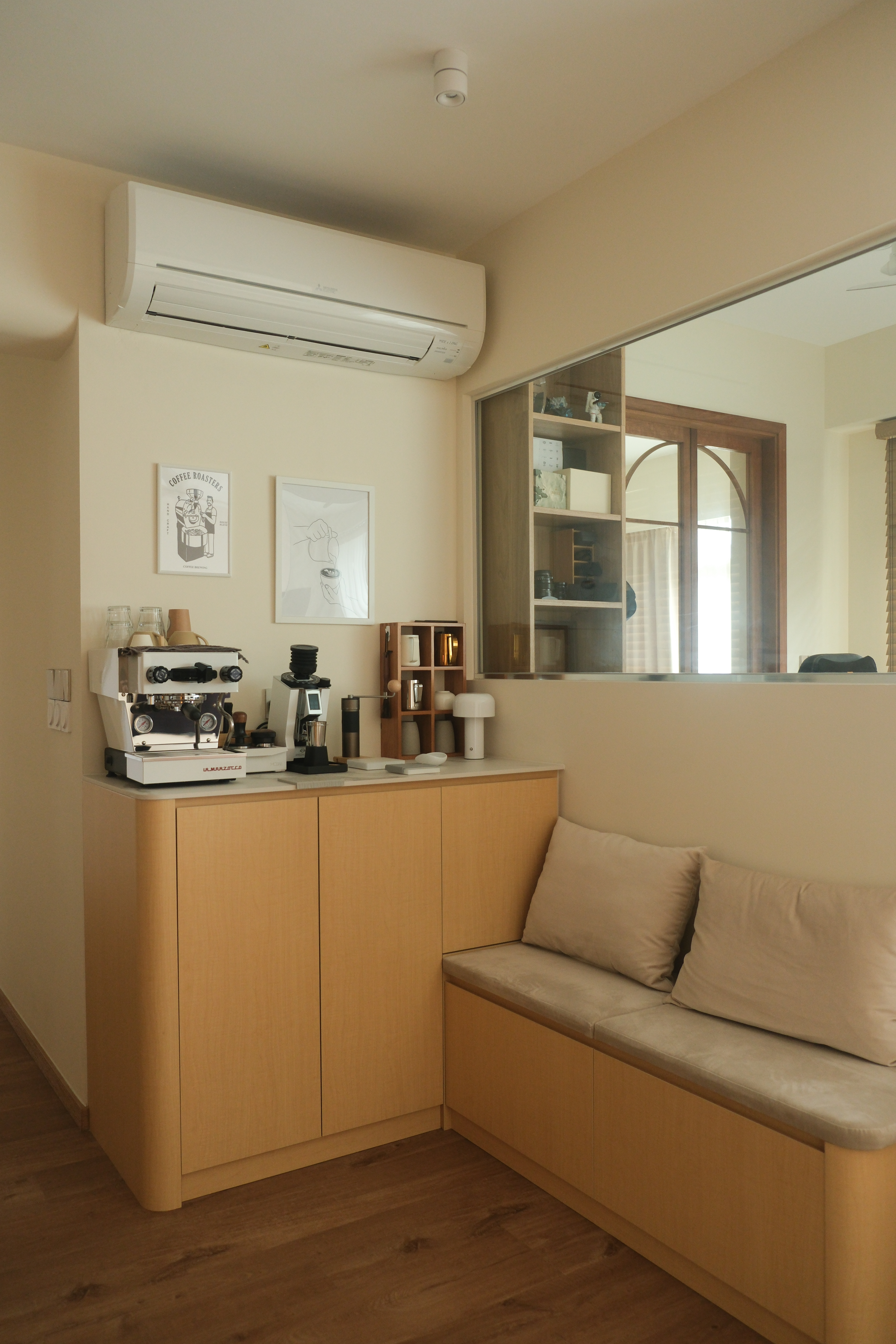 Minimalist Japandi Elegance. Warm tones and natural light.  - coffee shop, modern kitchen, espresso machine, coffee roaster