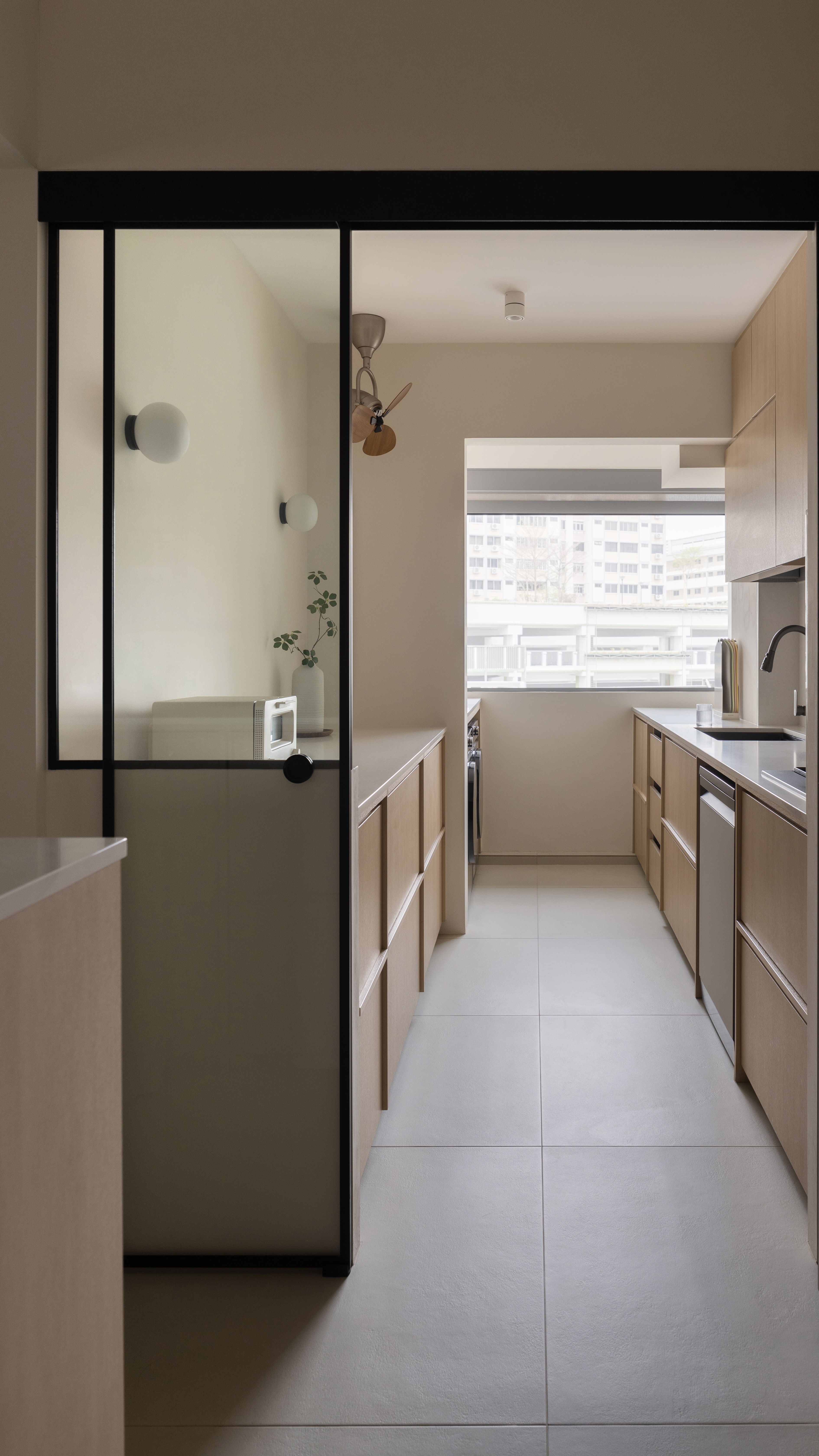 Our-Kitchen:-A-neutral-affair-premised-by-the-60-30-10-theory-