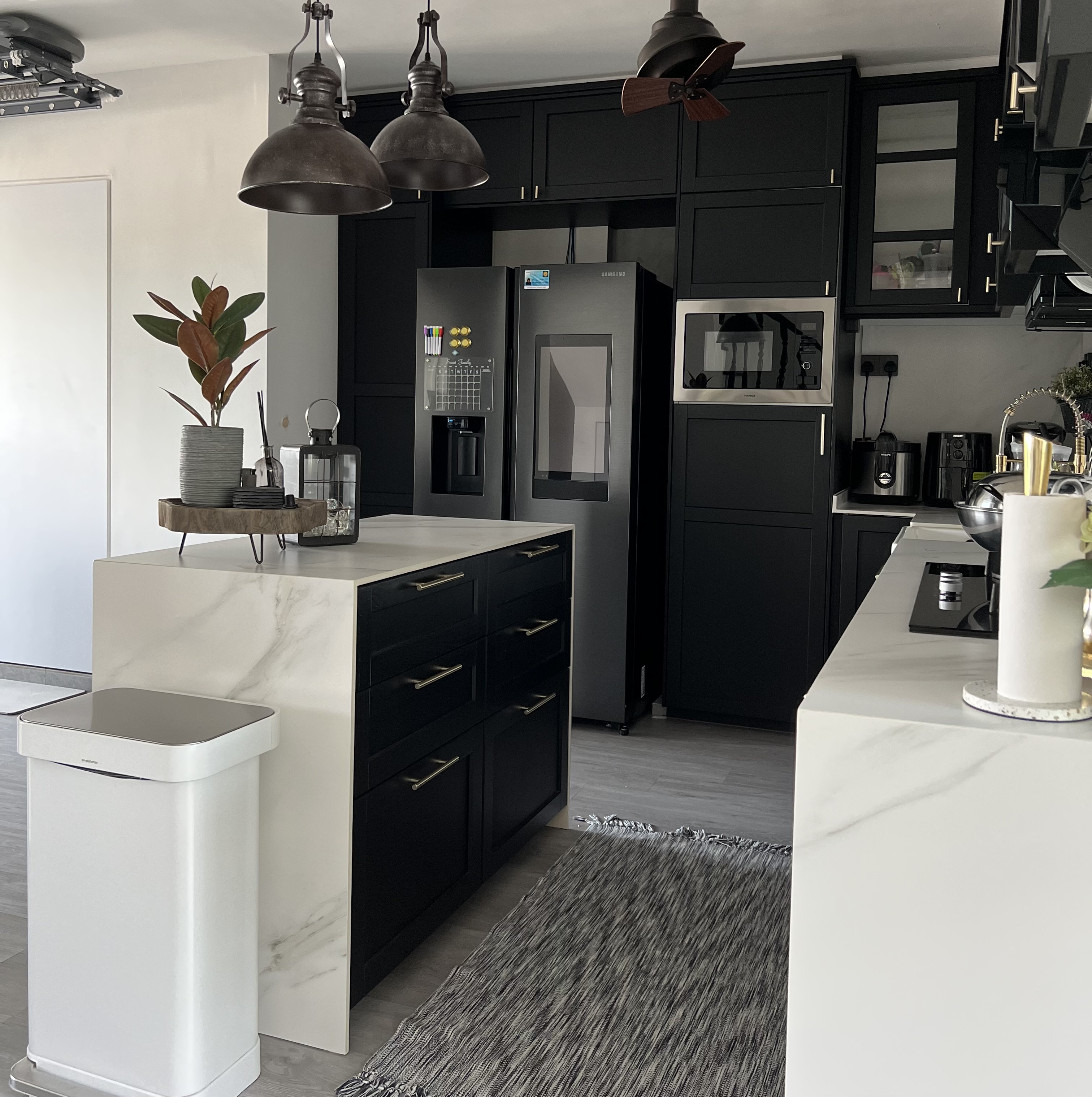 The Rustic Kitchen: Seasoned with love, to the heart’s content - modern kitchen, contemporary design, sleek appliances, black