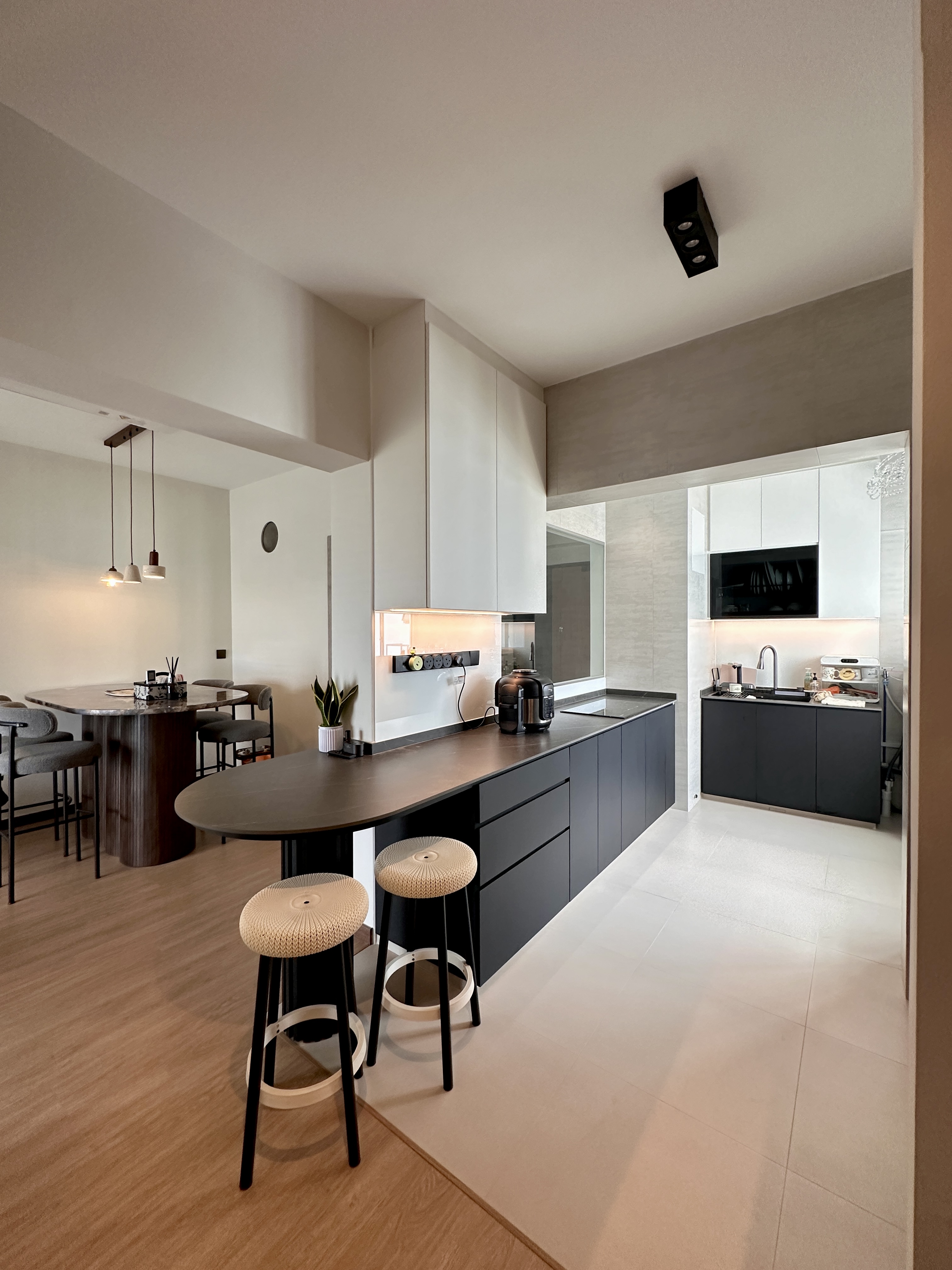 Efficient and Elegant: Our Monochrome Kitchen Design  - modern kitchen, contemporary design, minimalist style, sleek