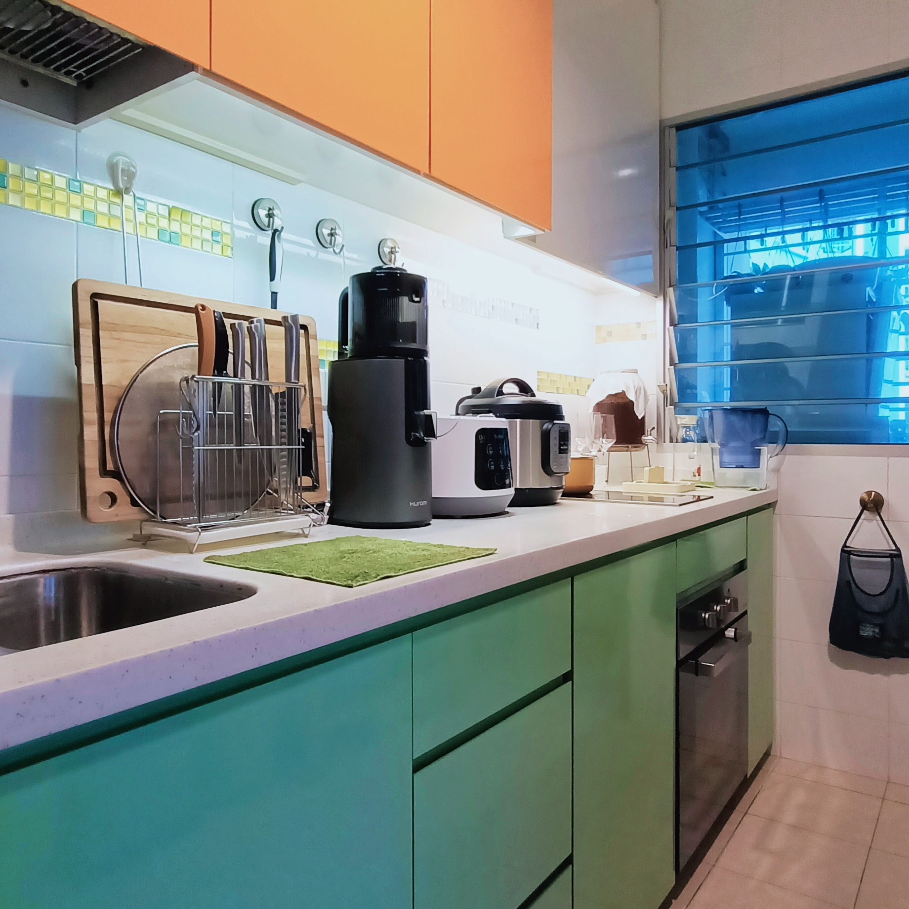 The-Vibrant-Hub:-A-Colorful-Kitchen-Oasis-For-The-Whole-Family