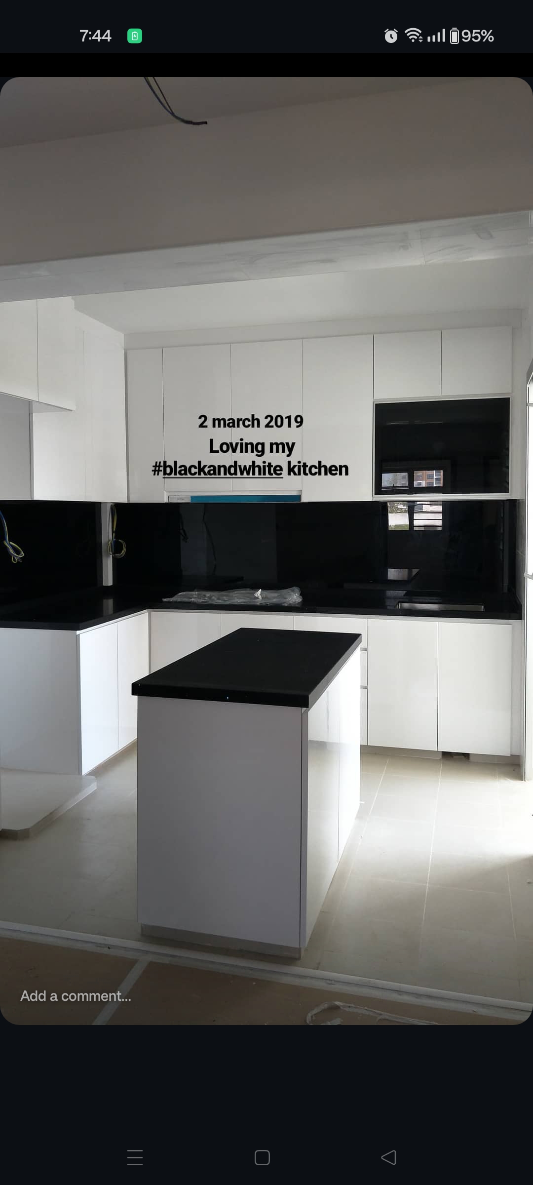 Our airy black & white kitchen! - Modern kitchen design with black and white color scheme, Clean, minimalist kitchen layout