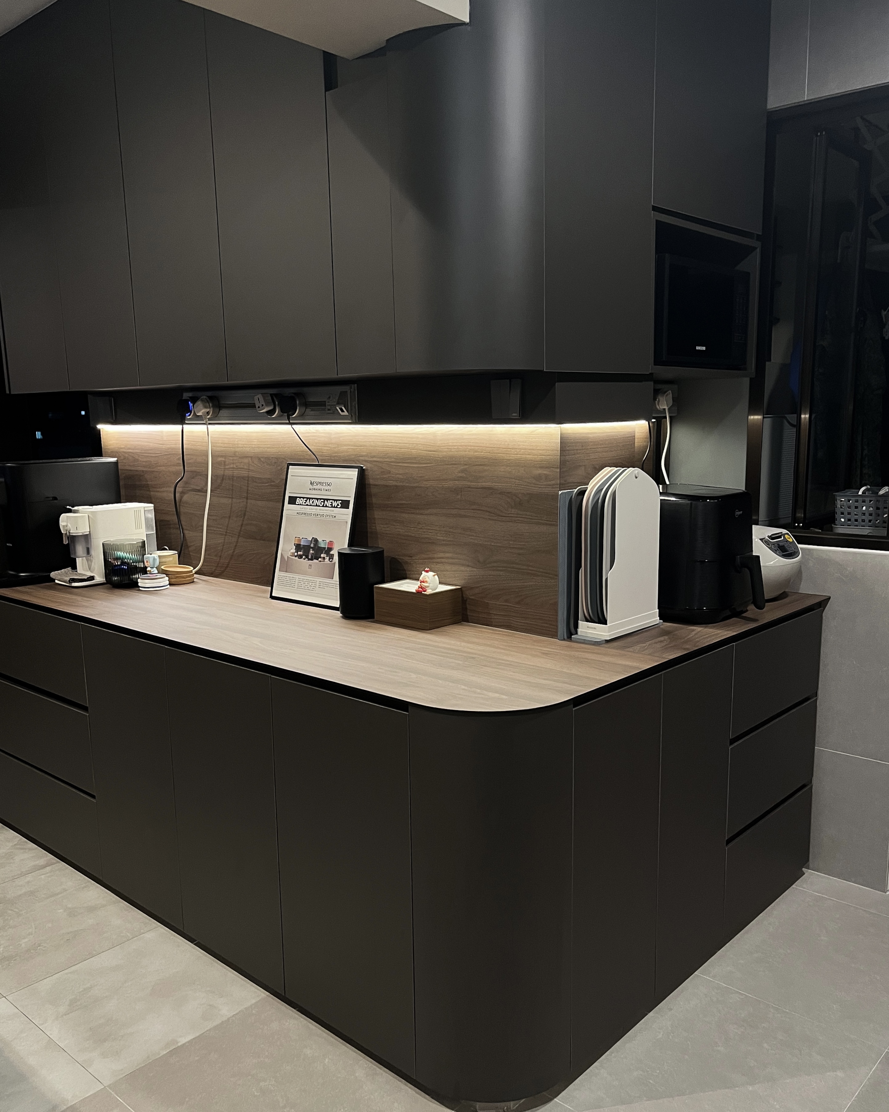 How-Our-Dark,-Contemporary-Kitchen-Transforms-From-Day-to-Night
