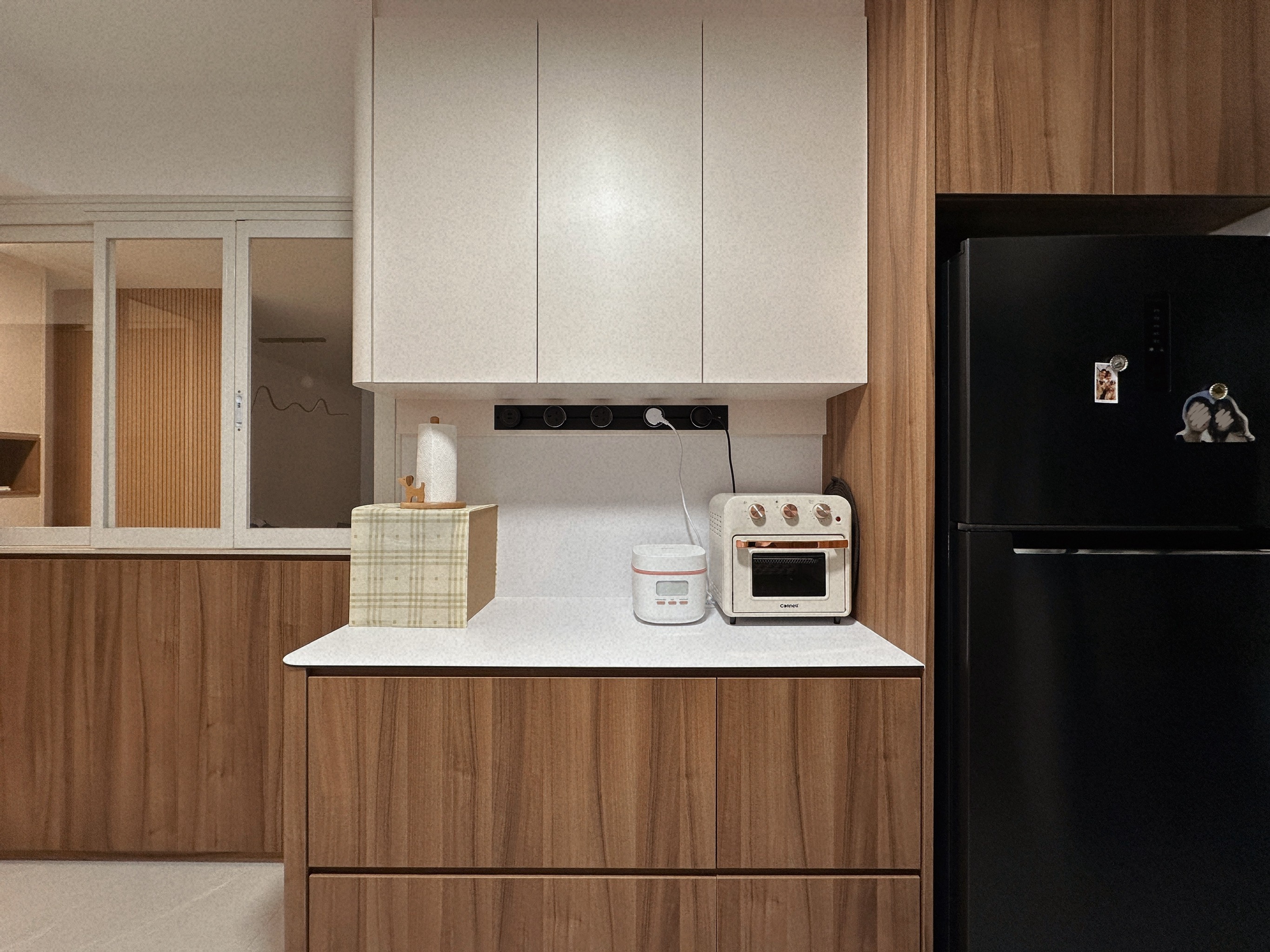Our Open-Close Kitchen: Where Maximum Enjoyment Meets Minimum Chores - Wooden kitchen cabinets, modern appliances, white
