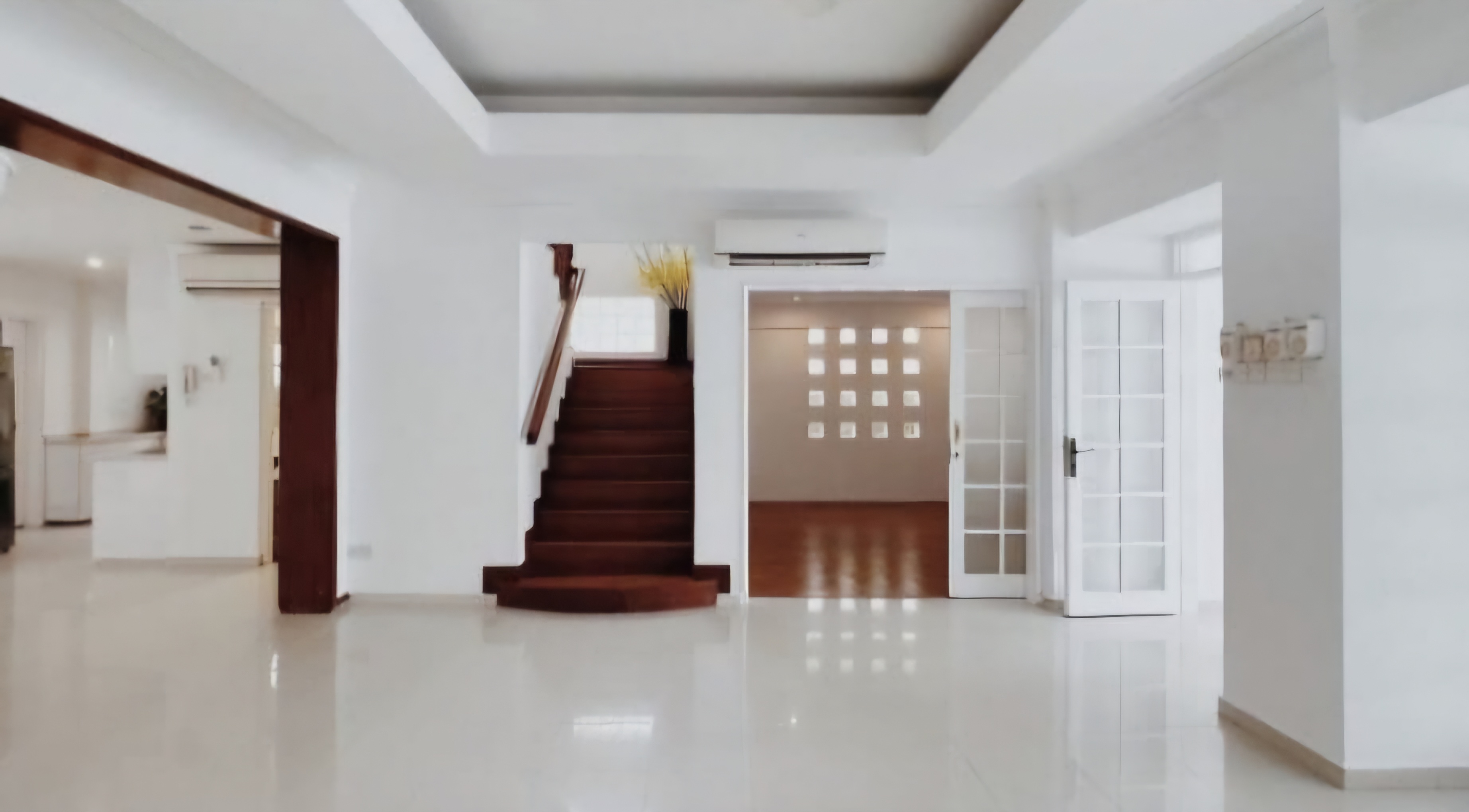 Inside our modern minimalistic sanctuary designed like a hotel  - Modern minimalist home interior, spacious open floor plan