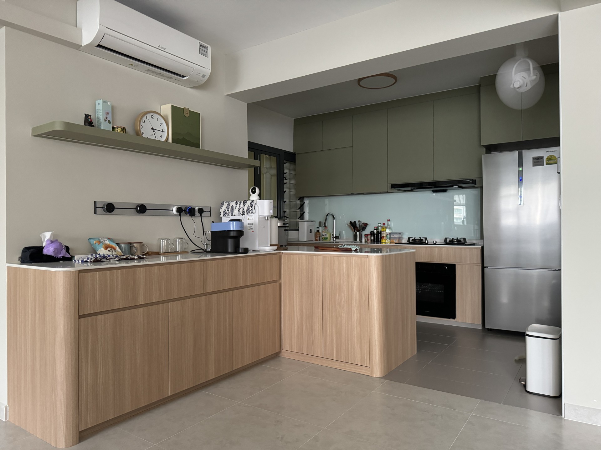 Cooking-Time!-Open-Concept-Kitchen-&-Dry-Pantry-