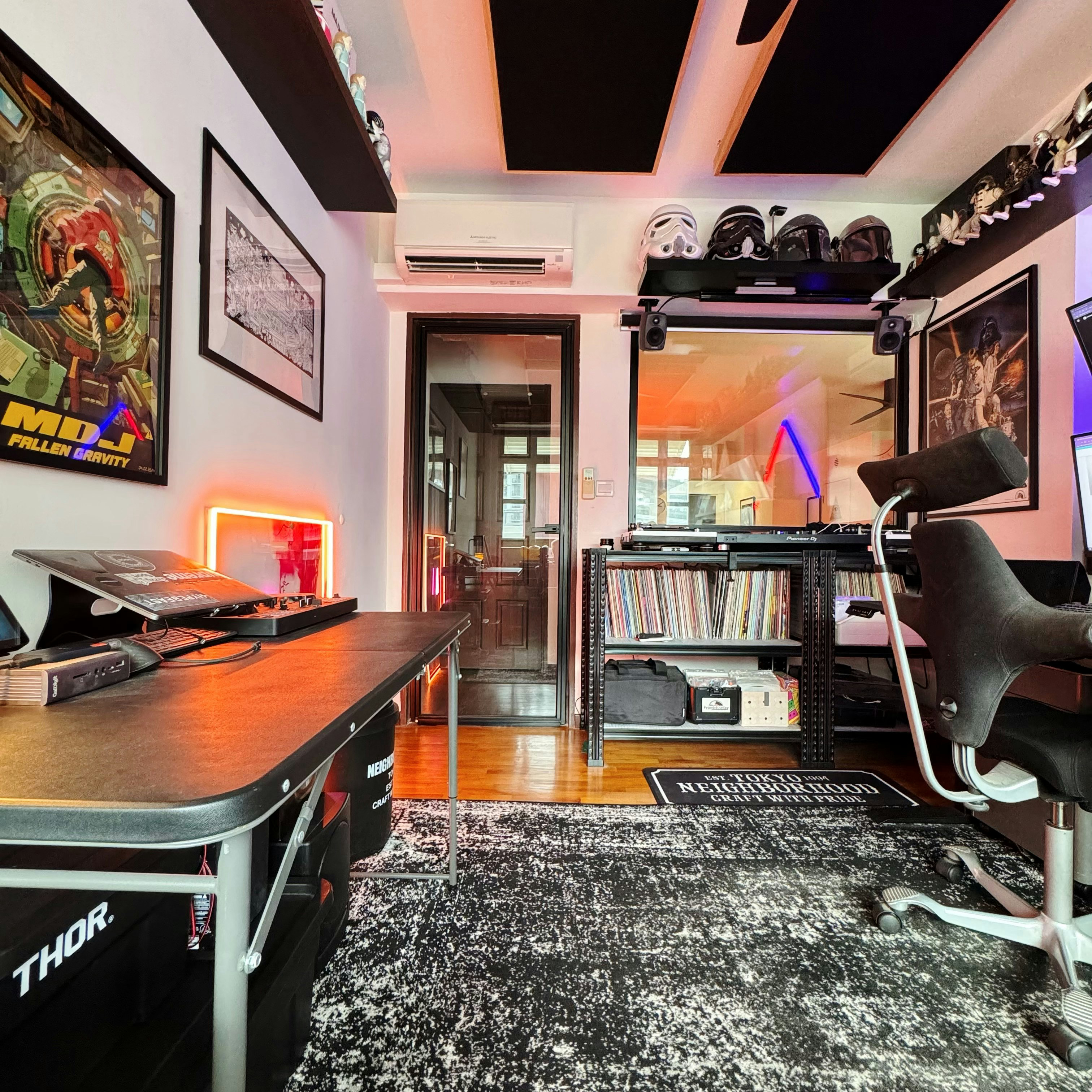 $31K Renovation Budget 5-Room HDB Mid-Century & Eclectic - Modern workspace, gaming setup, black and white rug, desk with