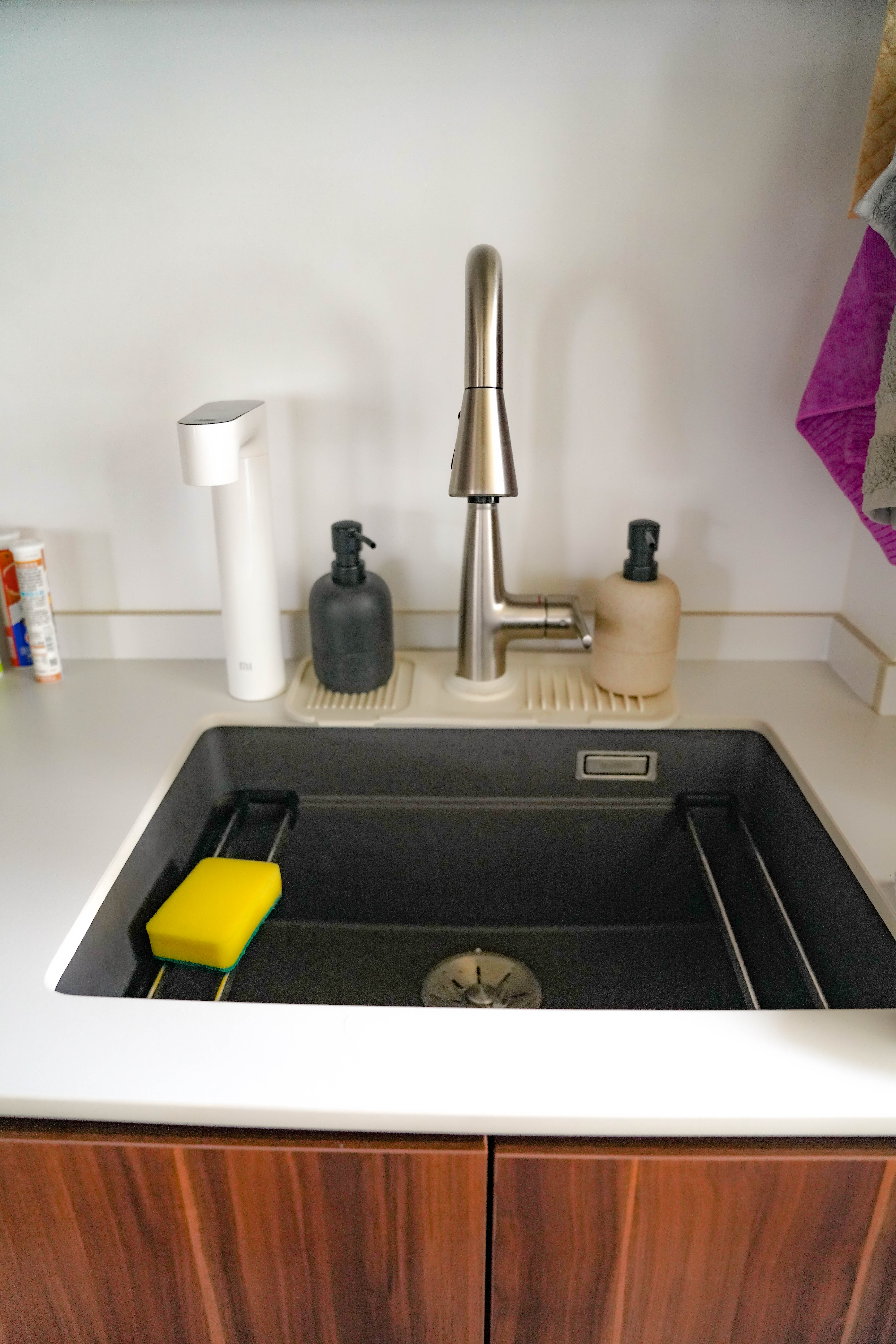 A-Kitchen-of-Thoughtful-Details