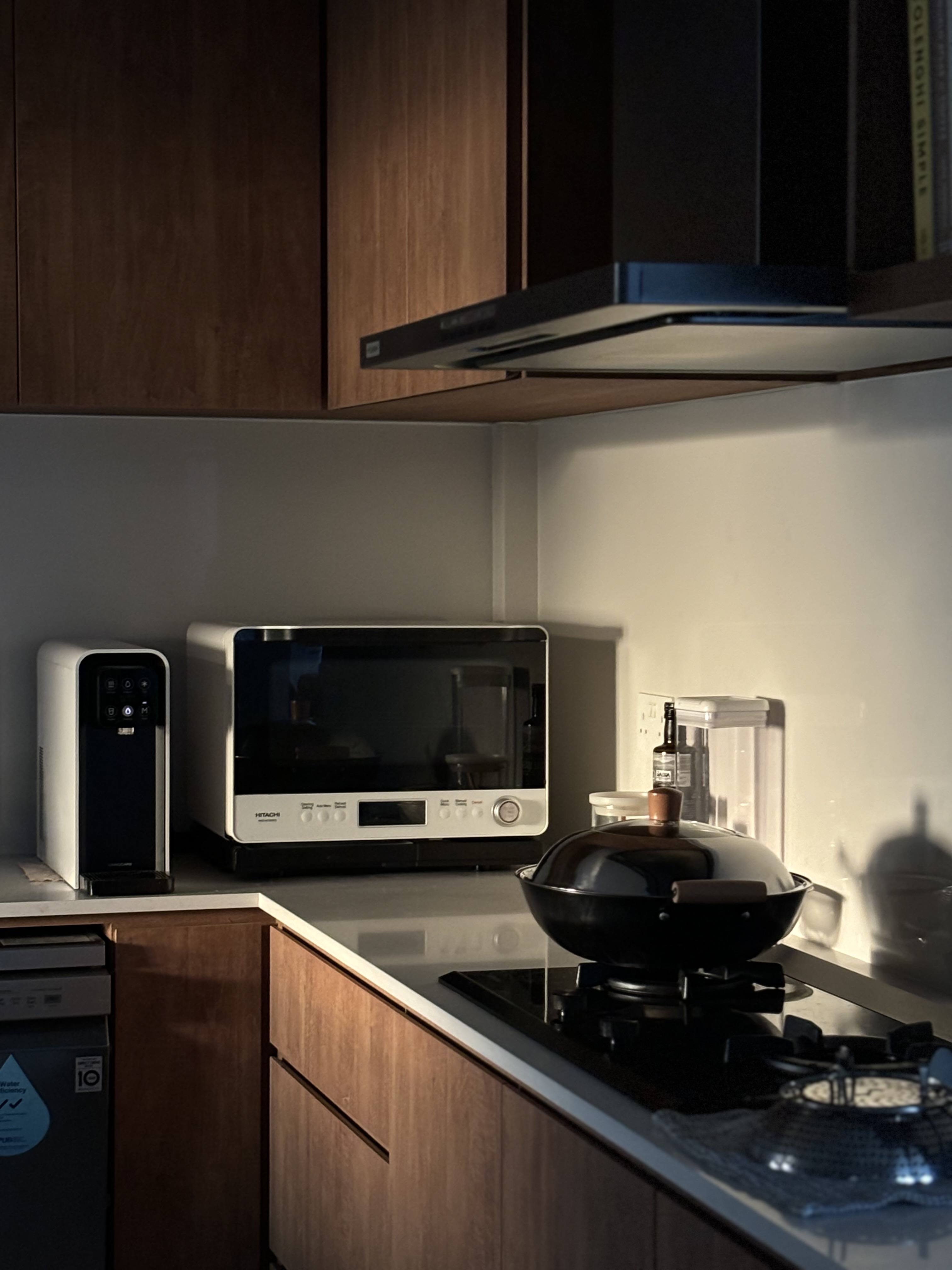 Kitchen: Wooden Open Concept in a 4-rm BTO - microwave, kitchen appliances, modern kitchen, wooden cabinets, black