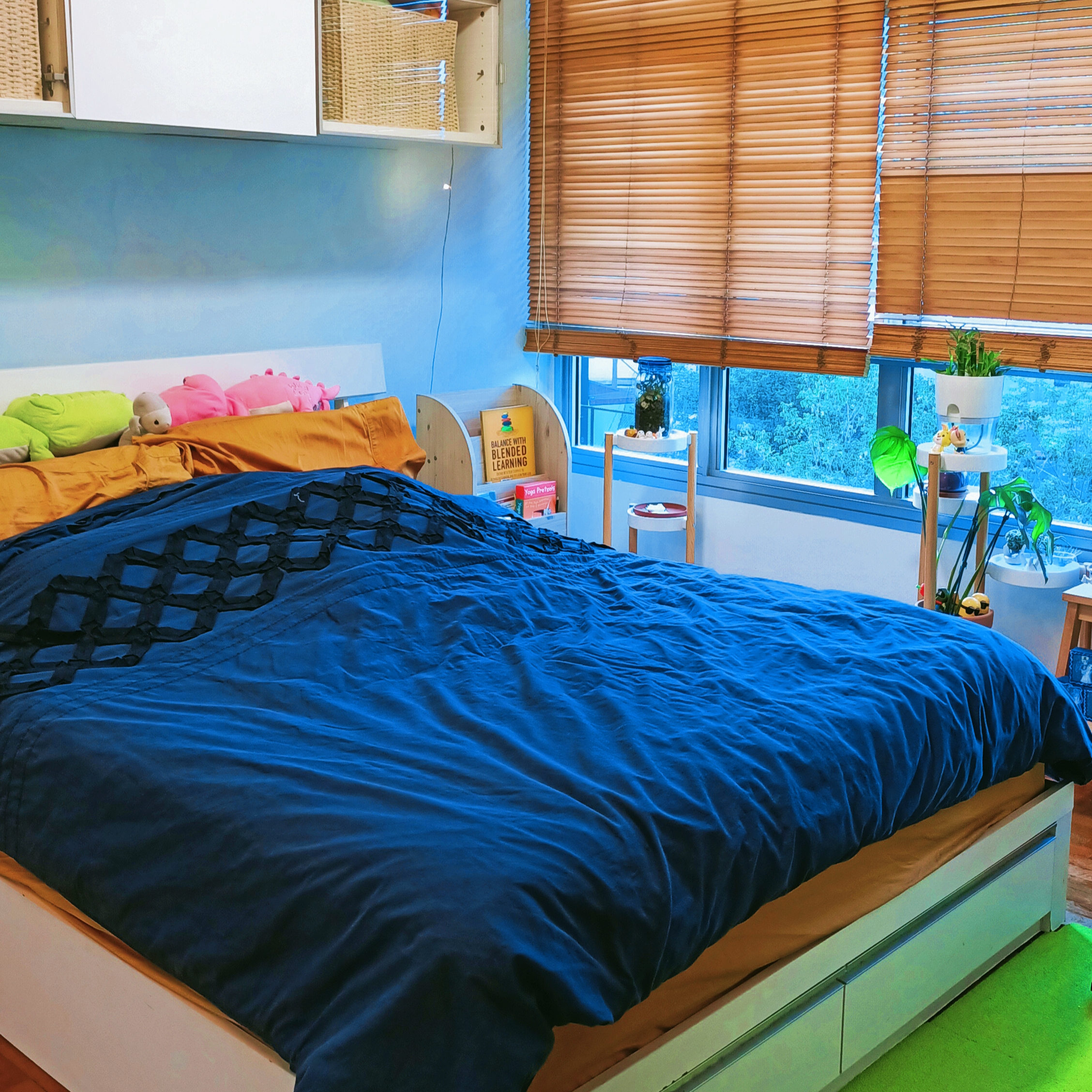 26K-Cozy-Rustic-Home-with-Swing-and-Study-Corridor