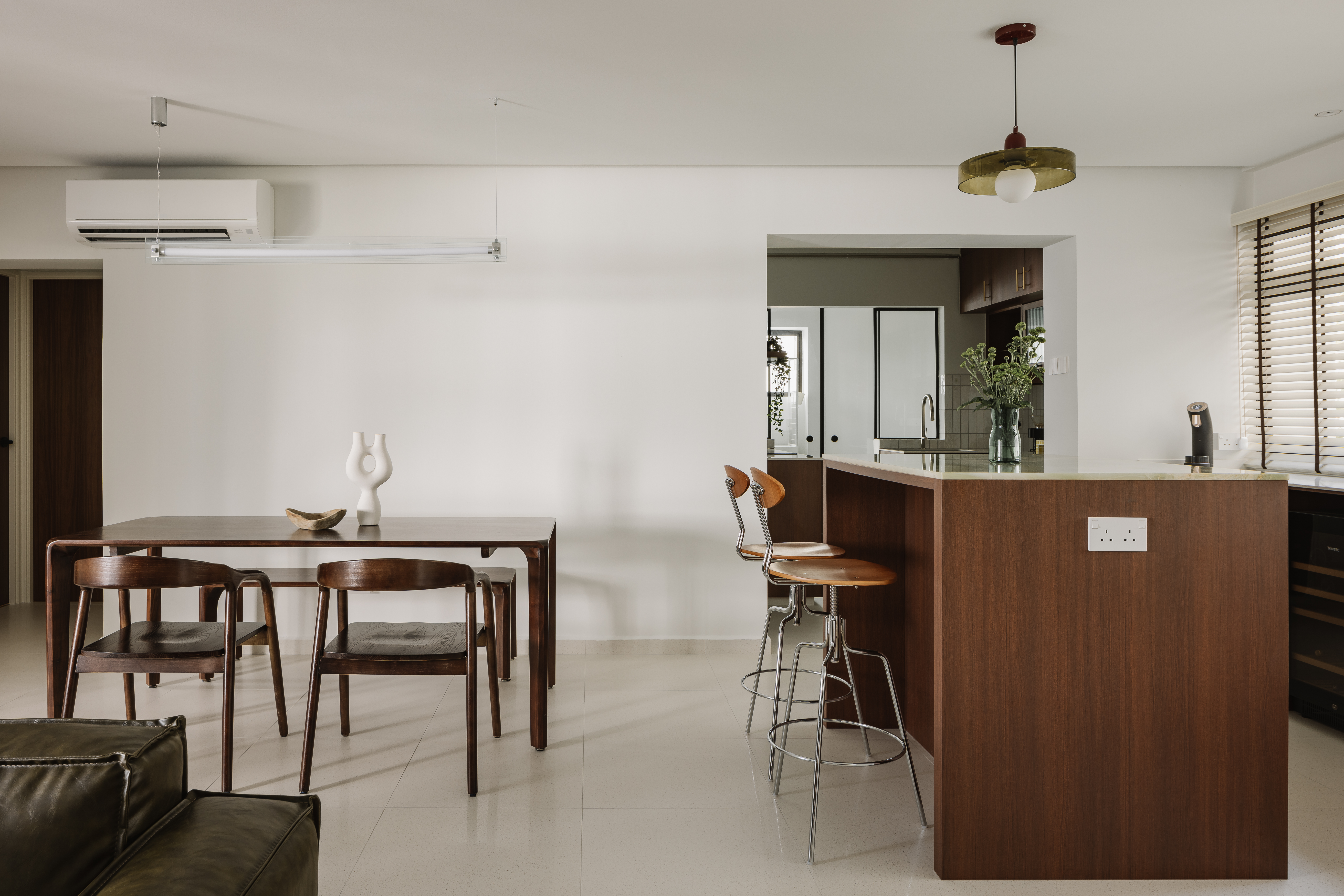 Function-Meets-Style:-A-Mid-Century-Modern-Makeover-of-our-5rm-Resale