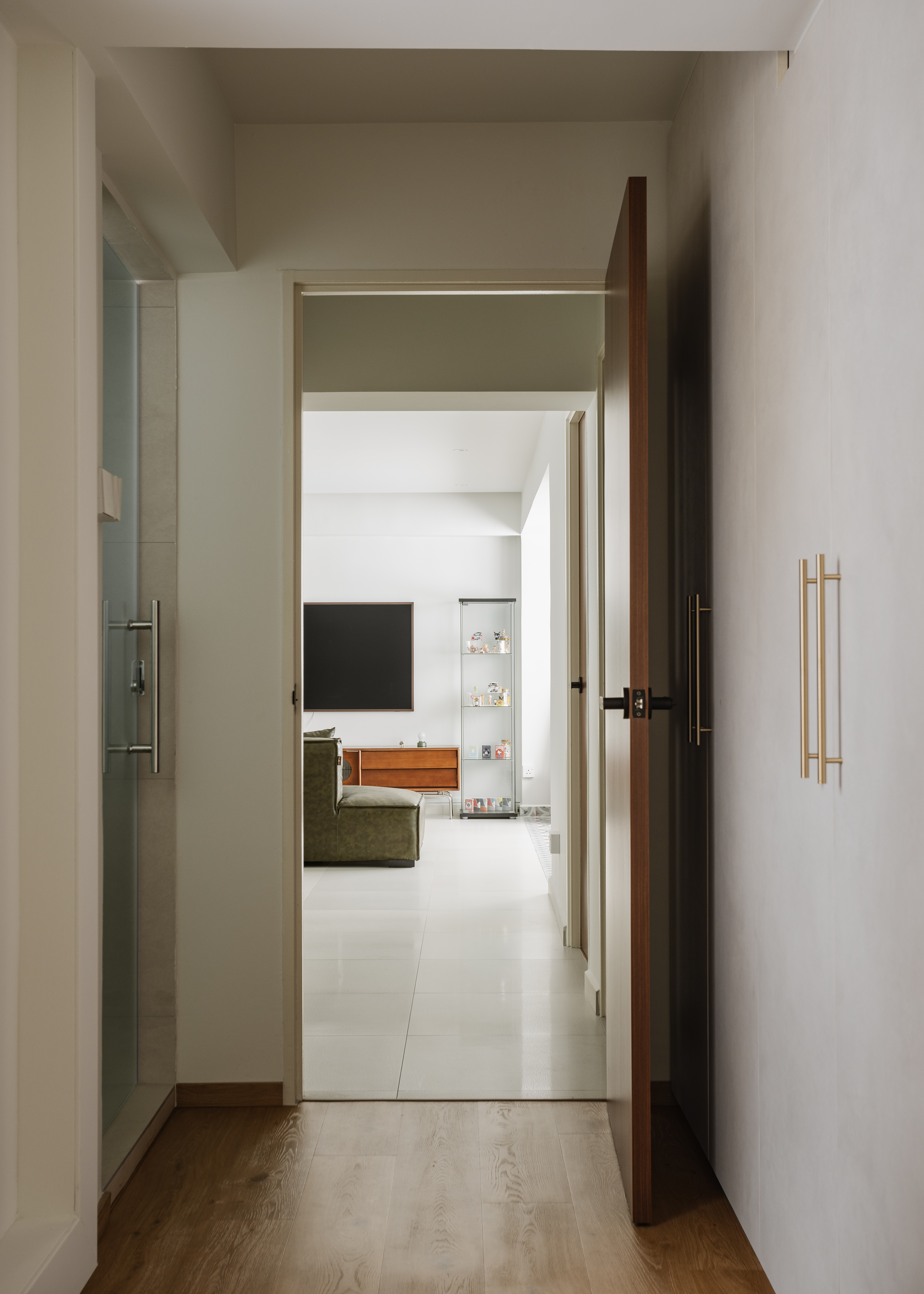 Function Meets Style: A Mid-Century Modern Makeover of our 5rm Resale - Modern minimalist interior, sleek furniture, open