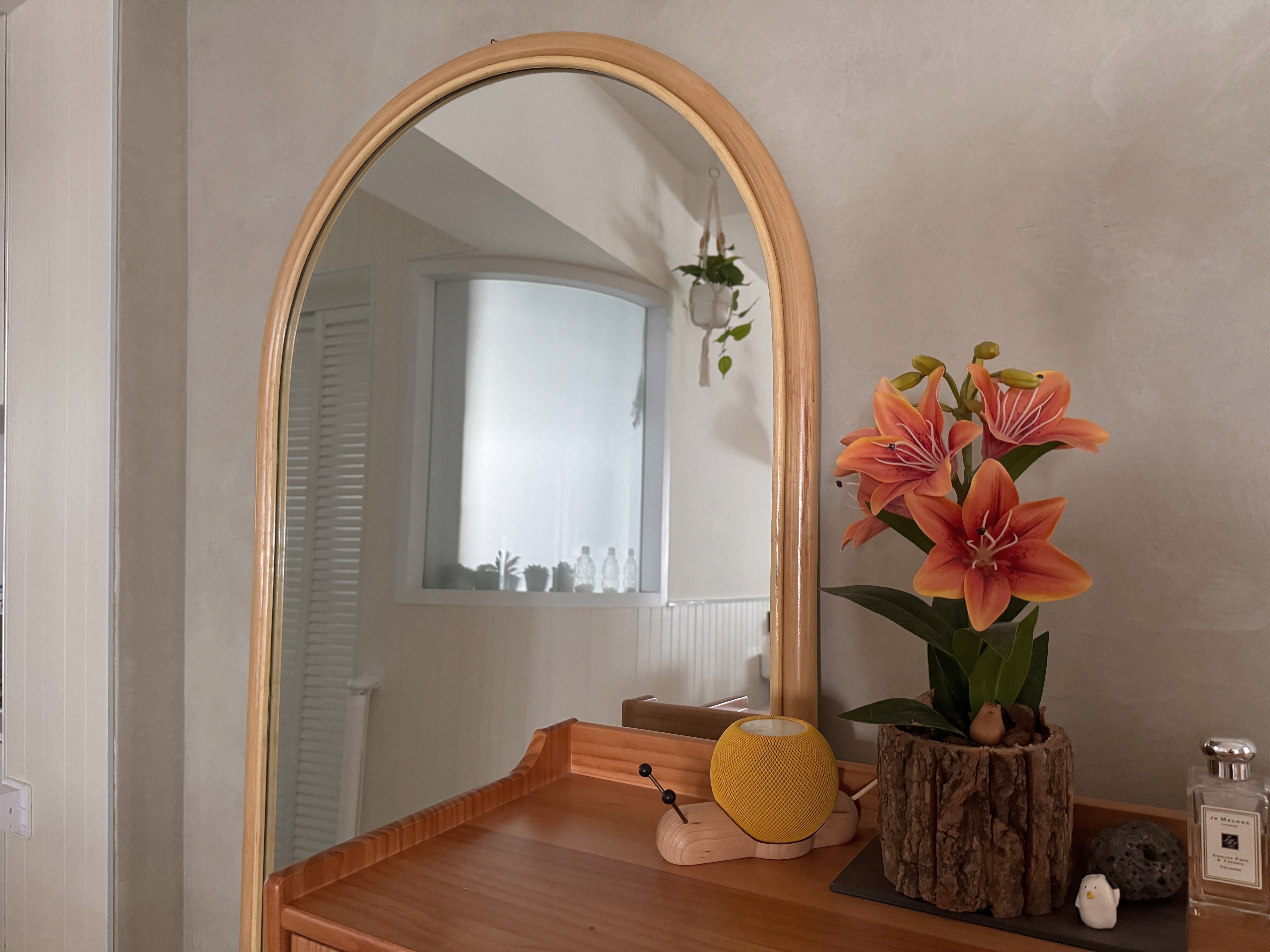 Earthy-Entryway-with-Pops-of-Color:-Ditching-the-built-in-shoe-cabinet