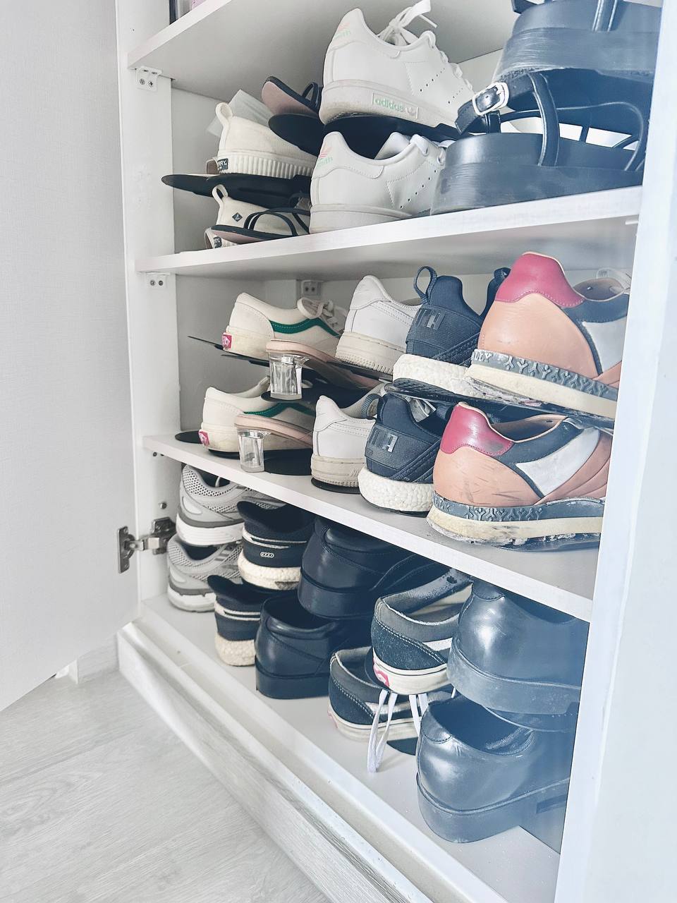 Simple-&-functional-entryway-|-Bomb-shelter-concealment