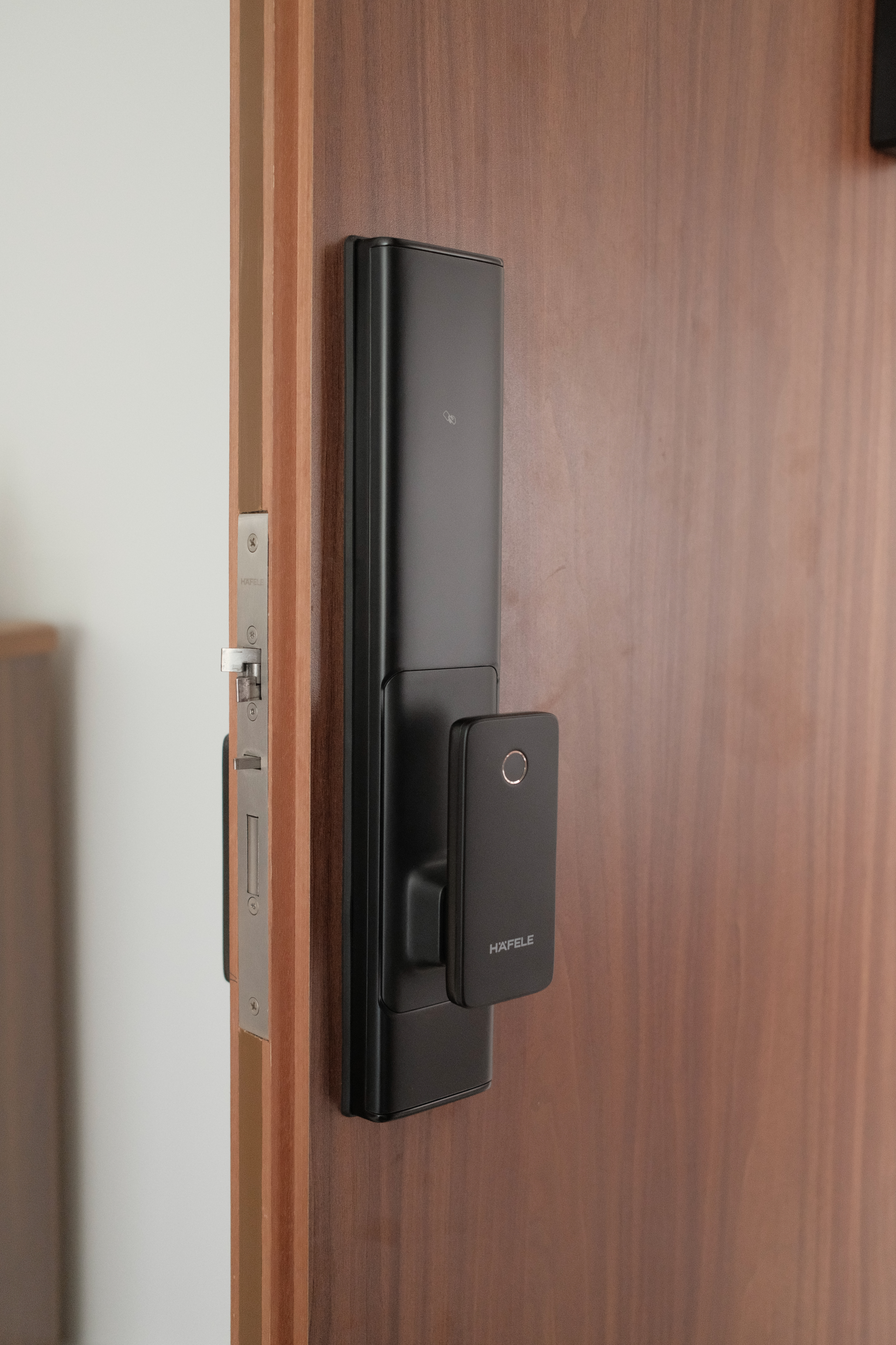 Open and Spacious Entry Way with Zero Built-in Carpentry - Smart lock, black device, mounted on door, electronic keypad