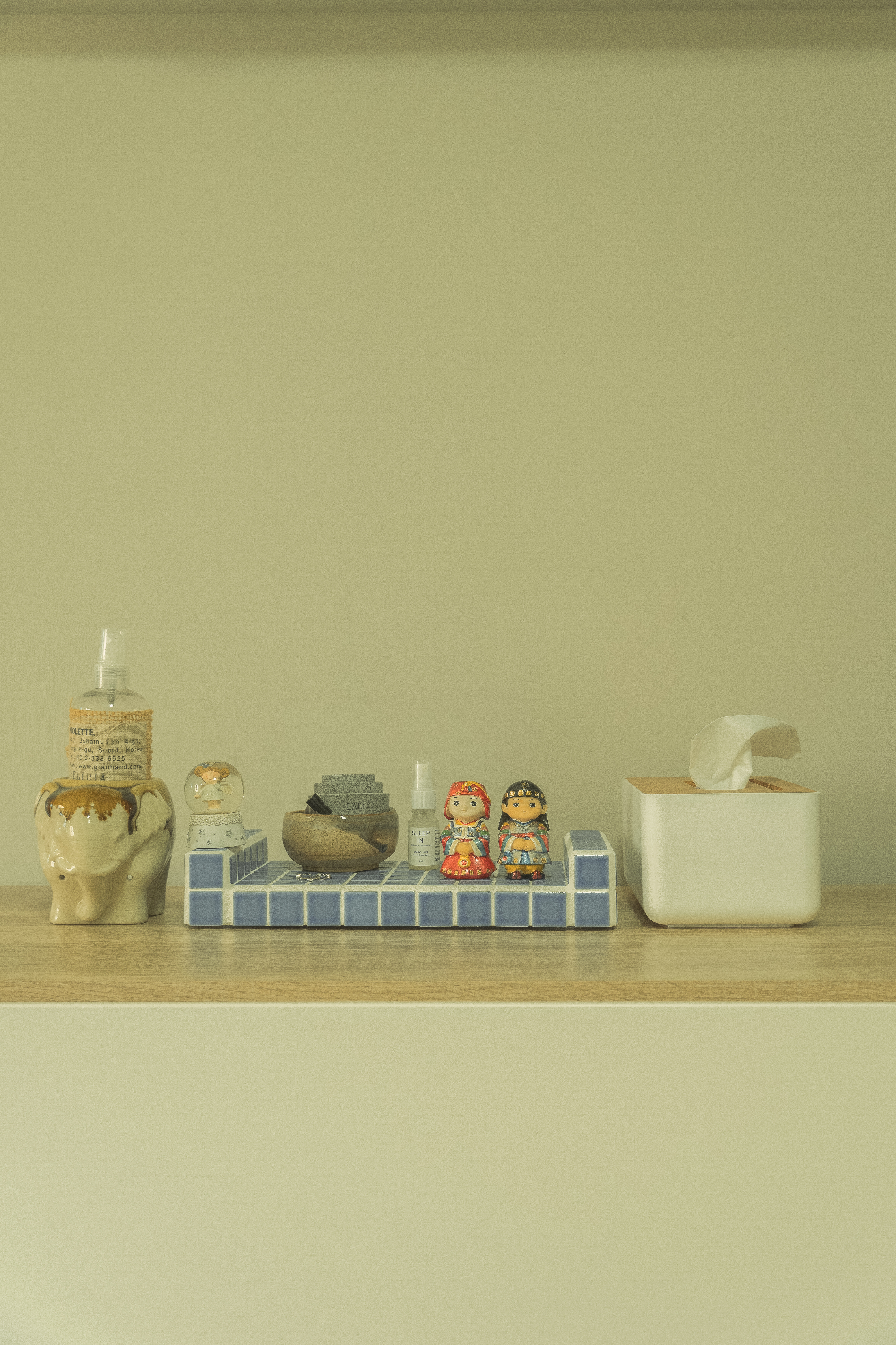 Get unready with me | A minimalistic bedroom entryway   - vase, soap dispenser, decorative items, small figurines, blue