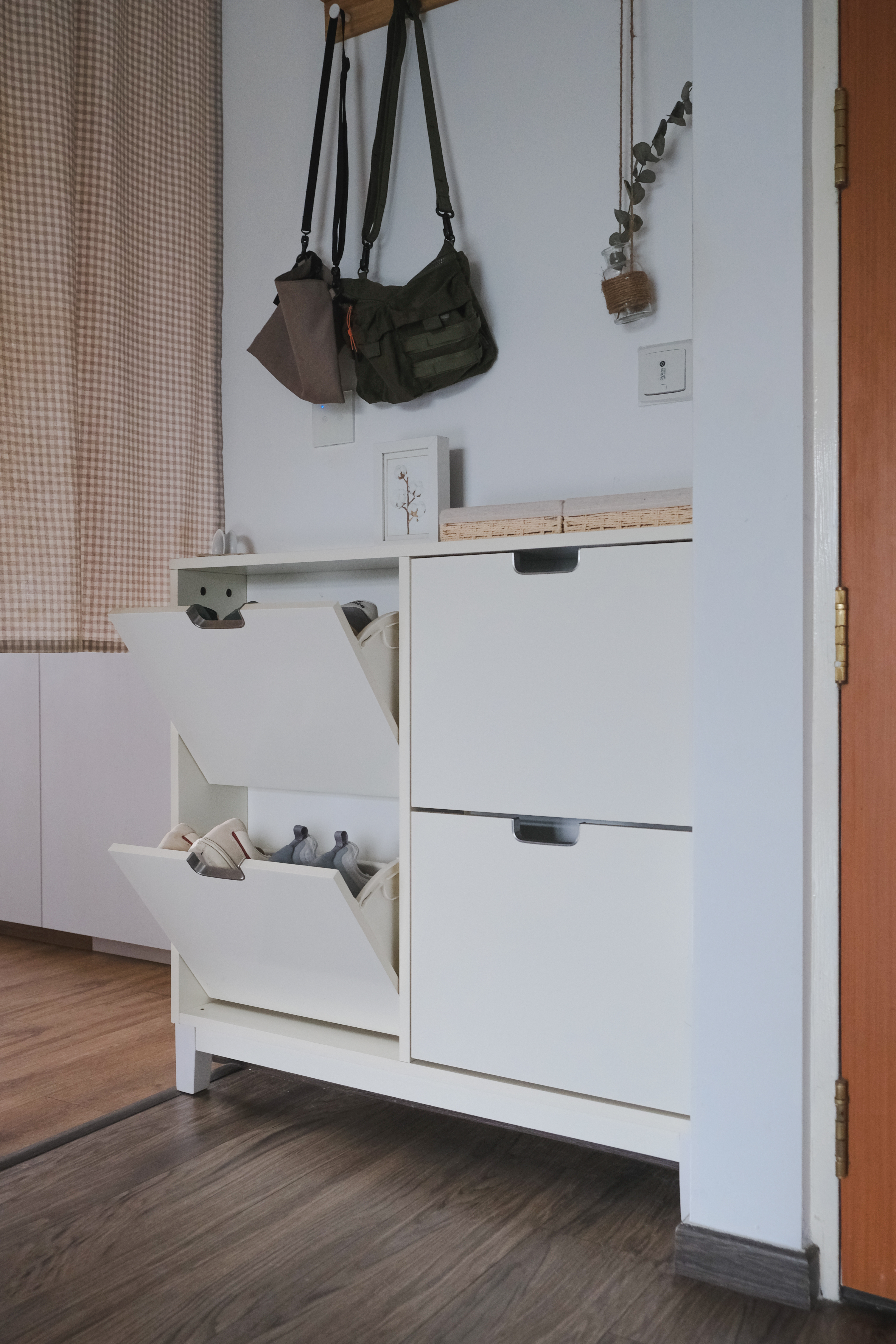 Step Inside: A Seamless Entryway with Concealed Shoe Storage