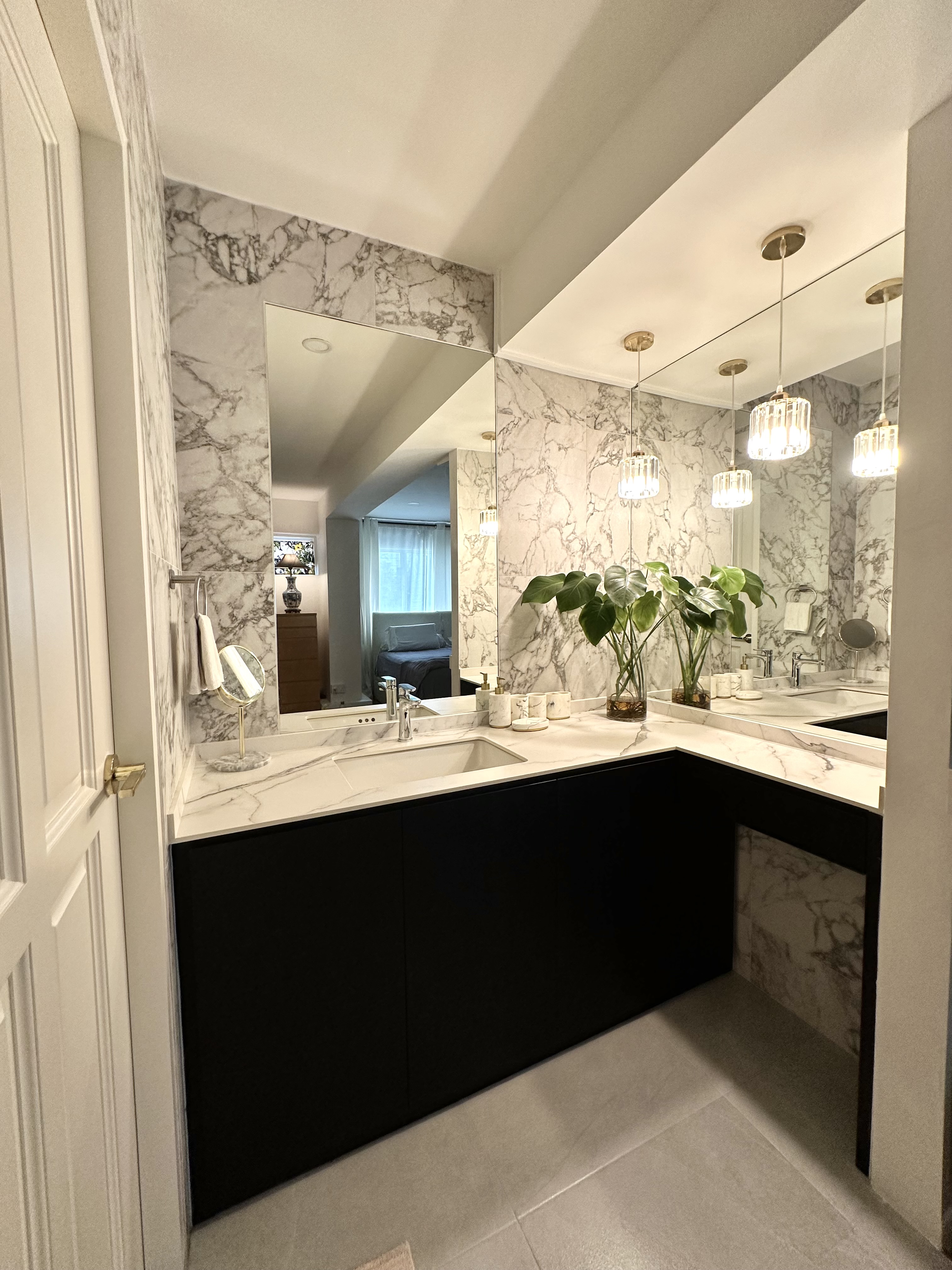 Vanity-Reveal---Marble-and-Mirrors