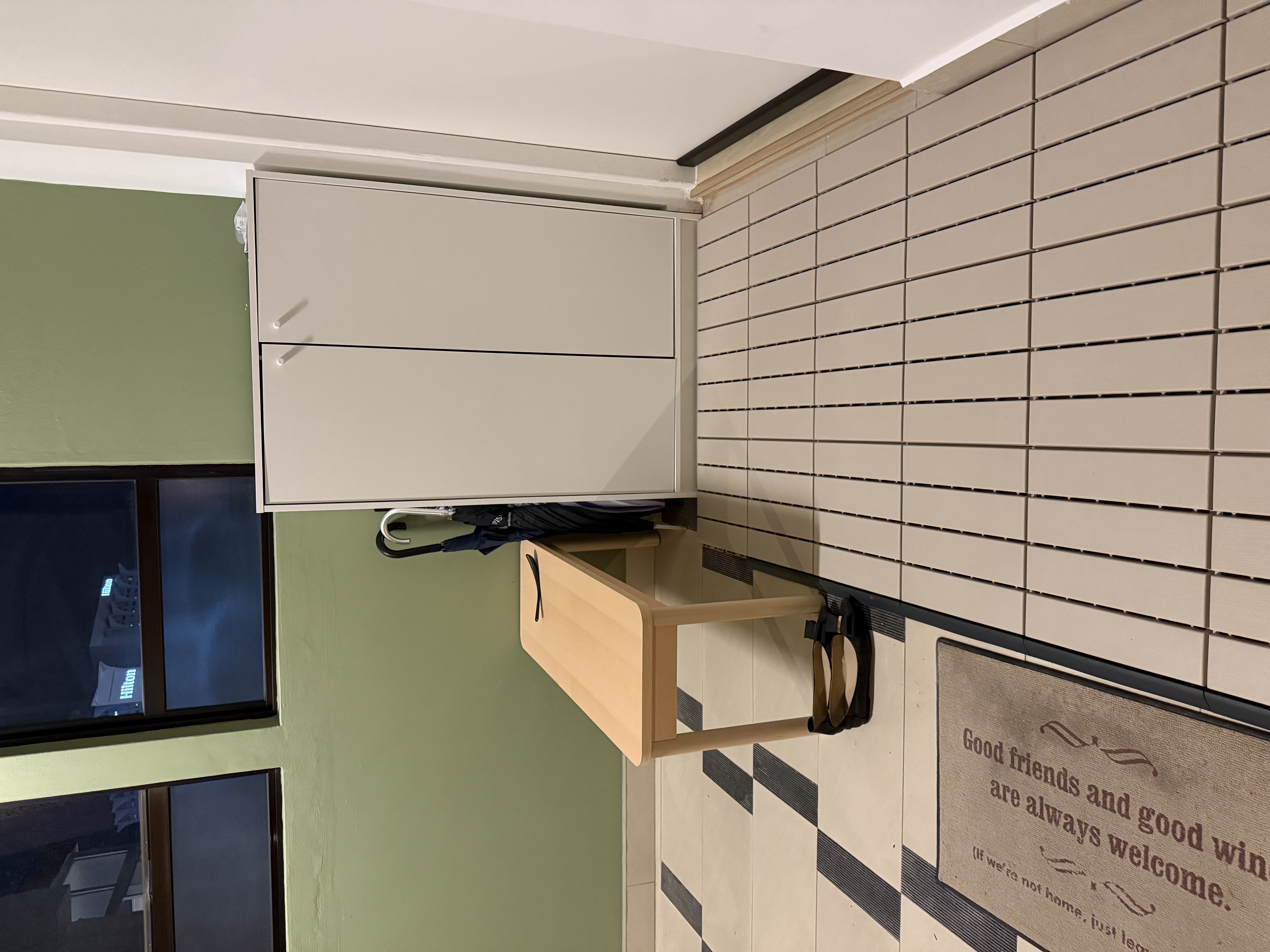 A simple and functional entrance