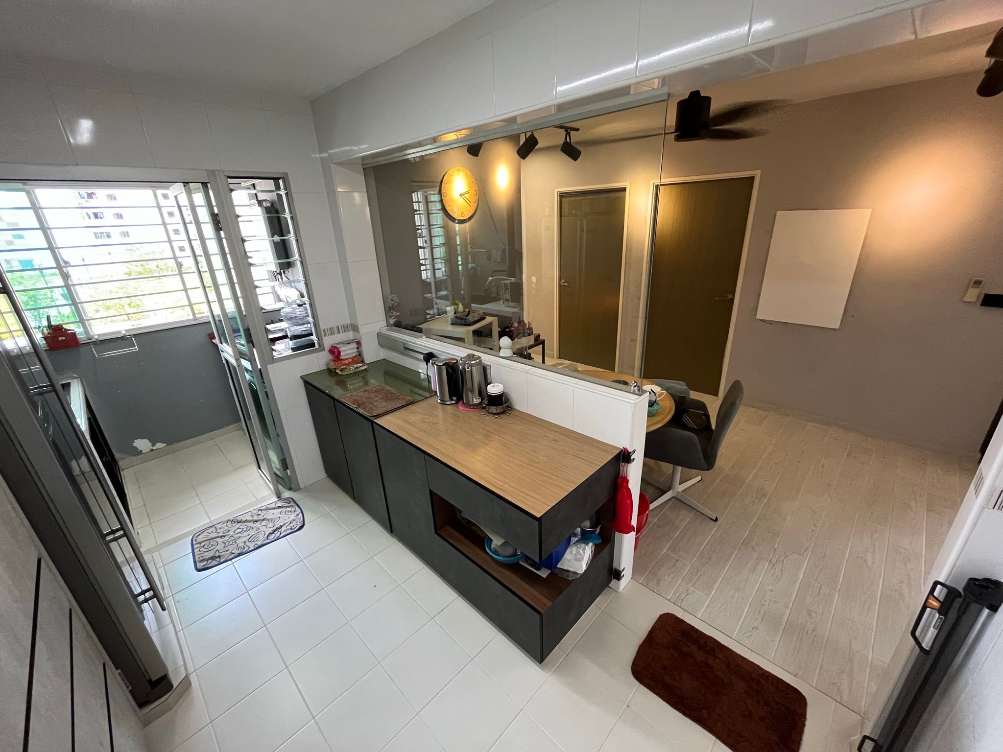 Cosy and Functional Hybrid Kitchen: Tips & Tricks