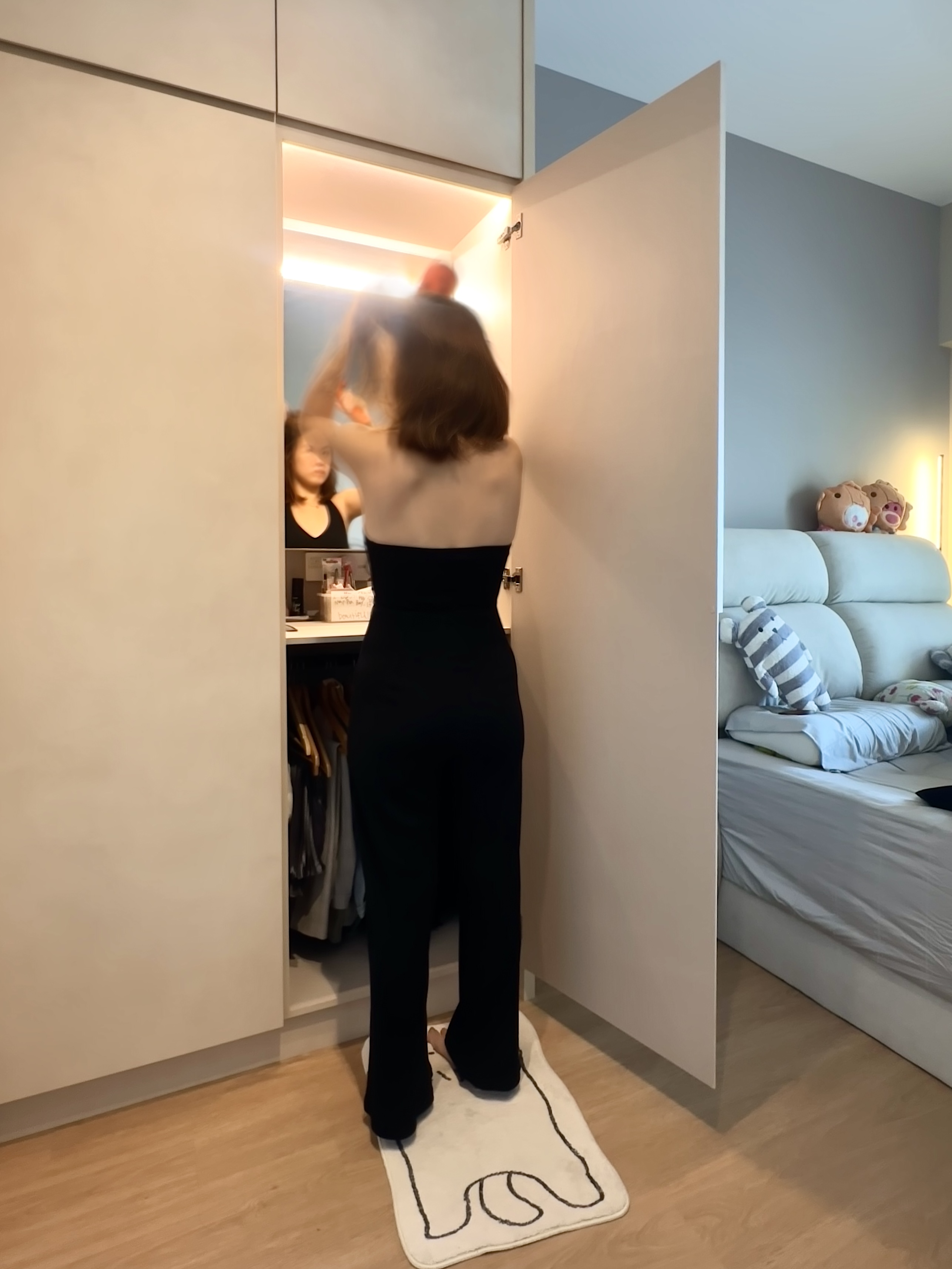 Minimalist Concealed Vanity For Two in Tampines