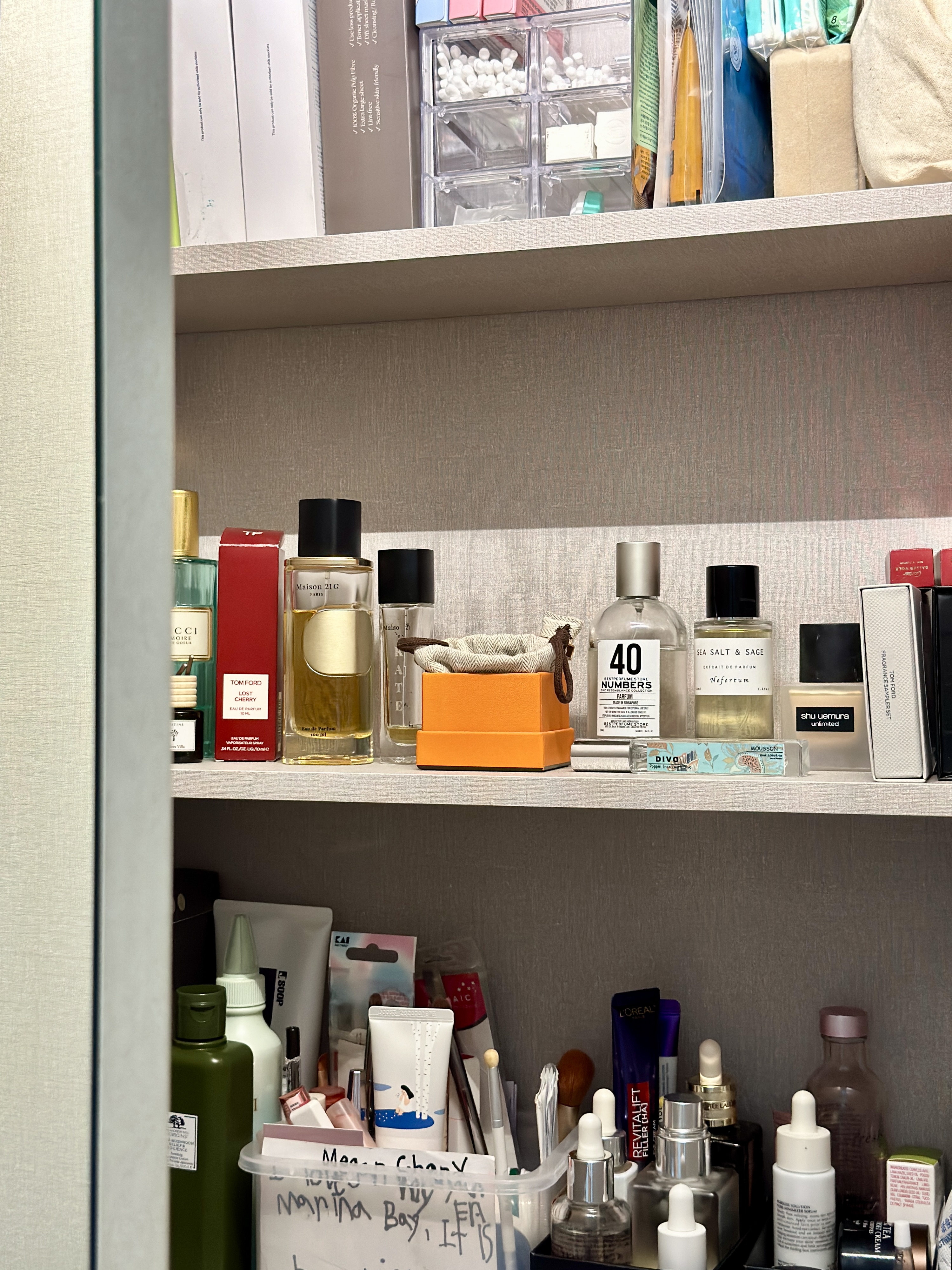 Minimalist Concealed Vanity For Two in Tampines