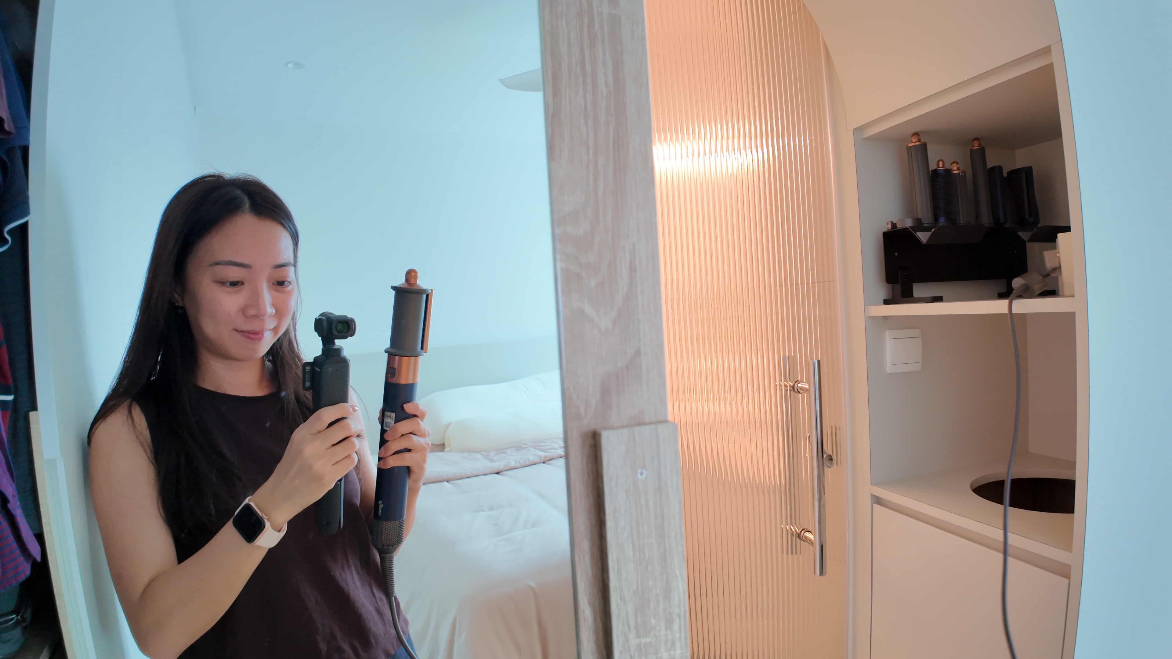 Simple Standing Vanity: Hotel-Inspired Style