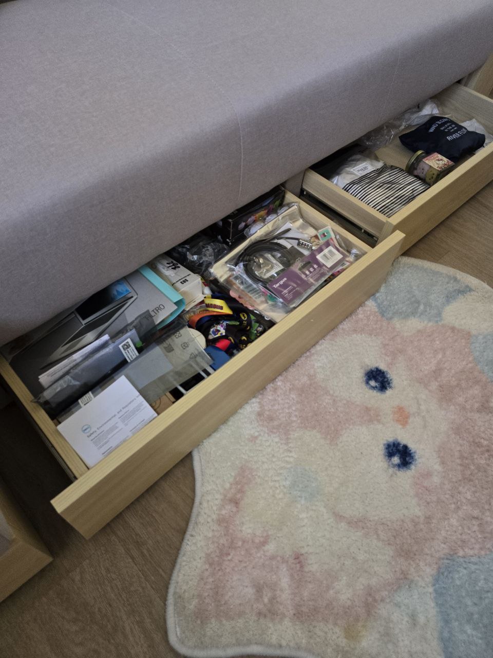 The Ultimate Multi-Use of Common Room: Storage + Playroom