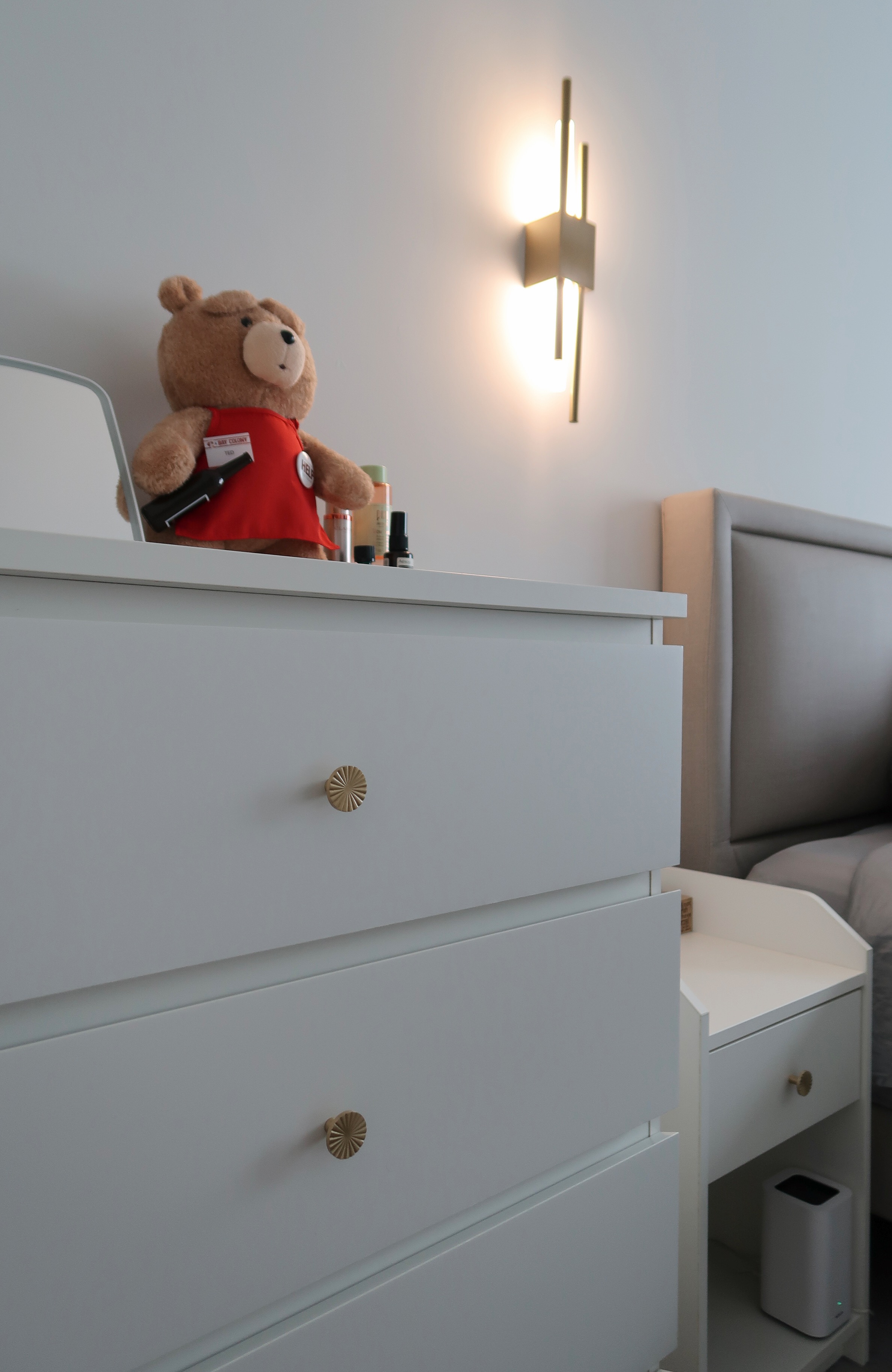 Catch Some Z’s In Our Minimalistic Bedroom