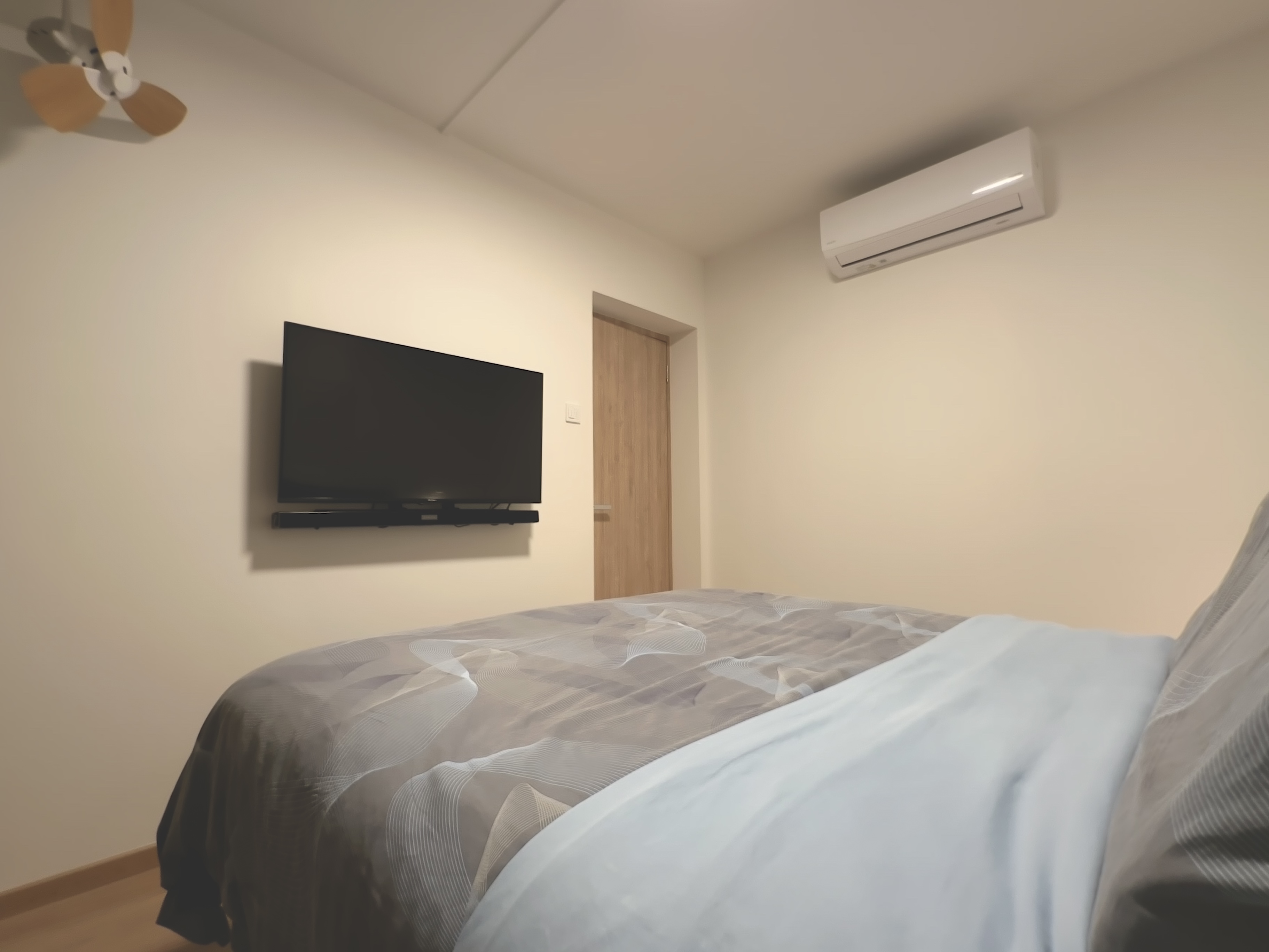 Cosy Minimalist Bedroom with Smart Features and No Built-in!