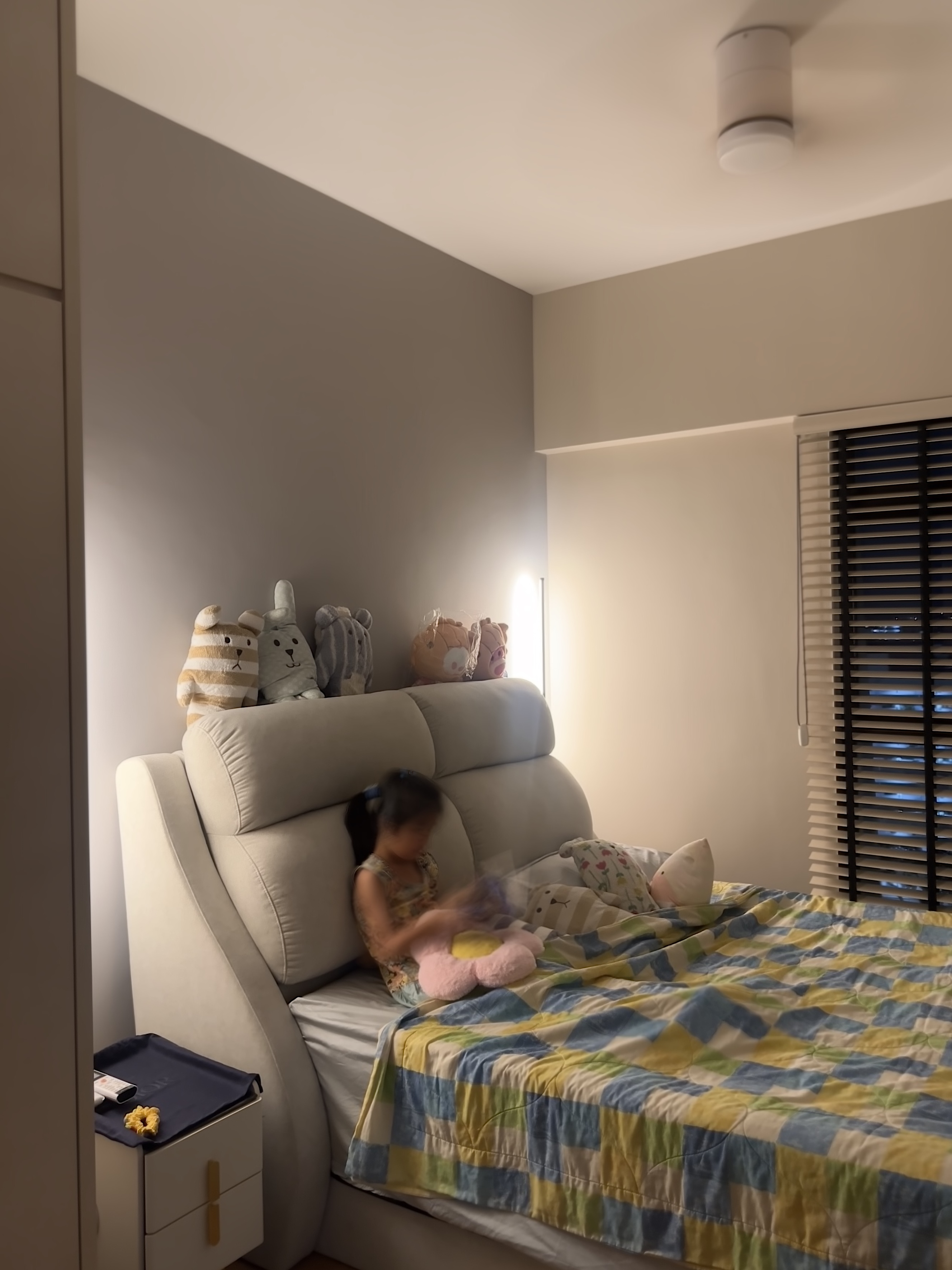Designing A Cozy & Minimalistic Bedroom | Tampines