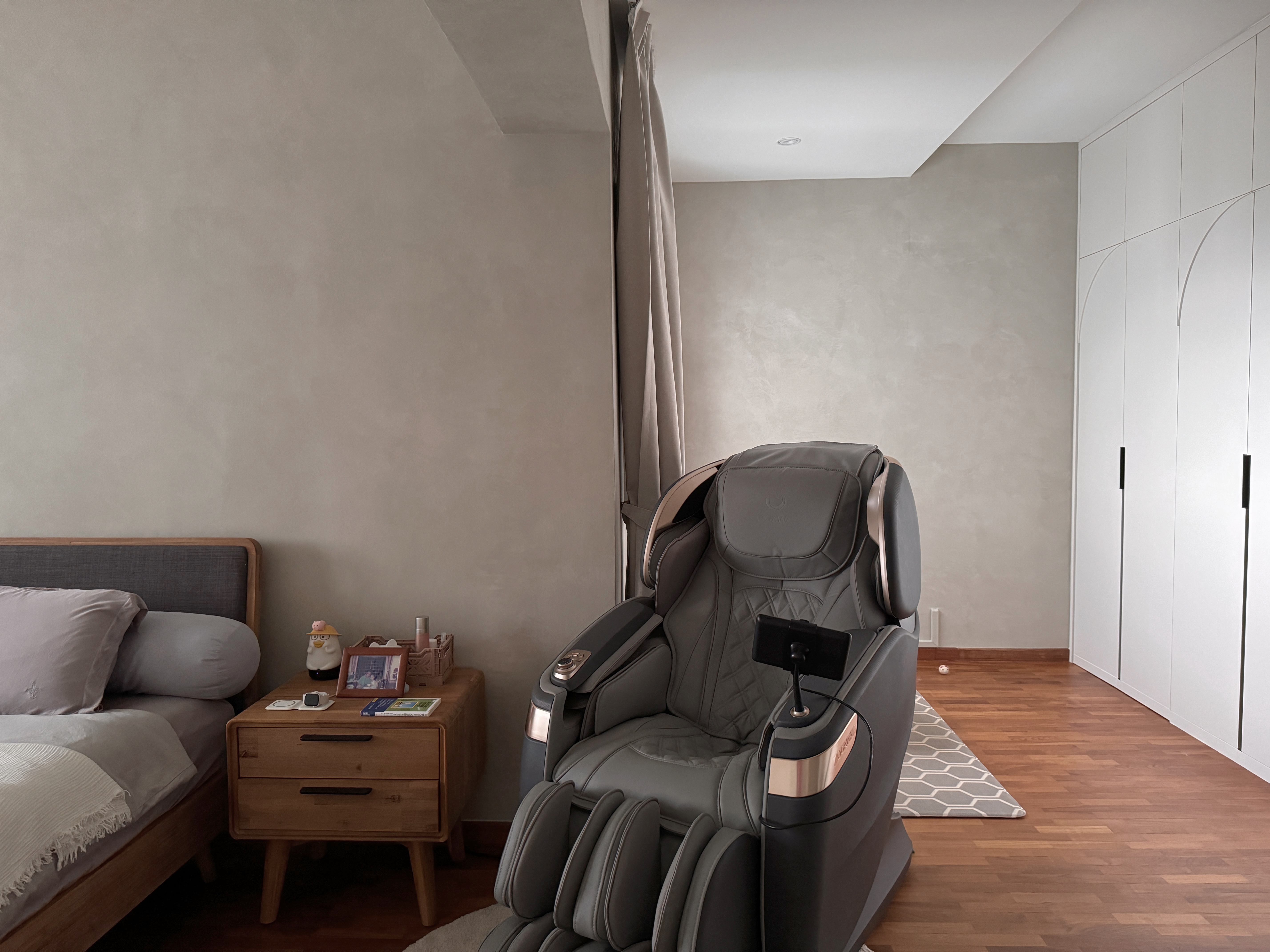 Our Limewash-effect Bedroom Using Textured Paint!