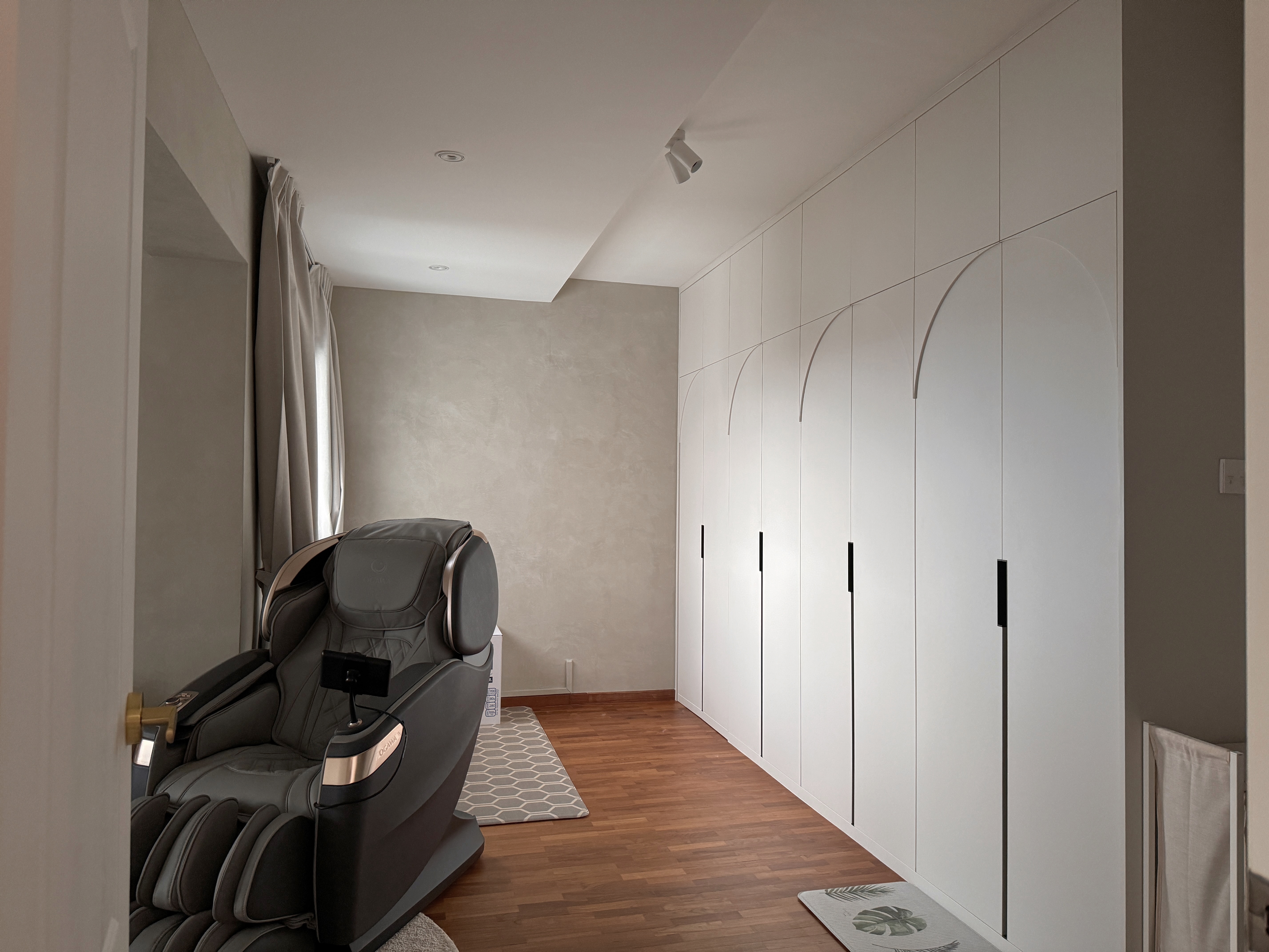 Our Limewash-effect Bedroom Using Textured Paint!