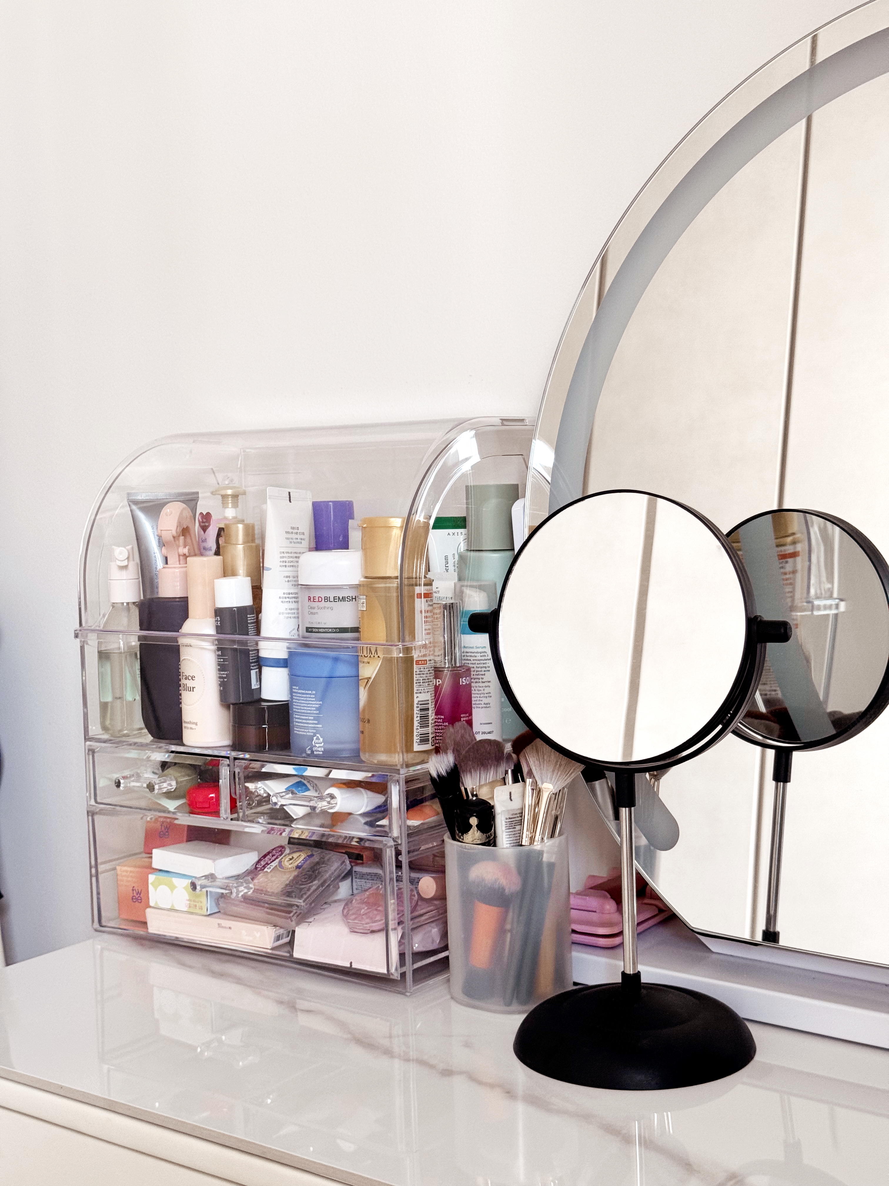 Creating a Cosy Vanity Space Under $500