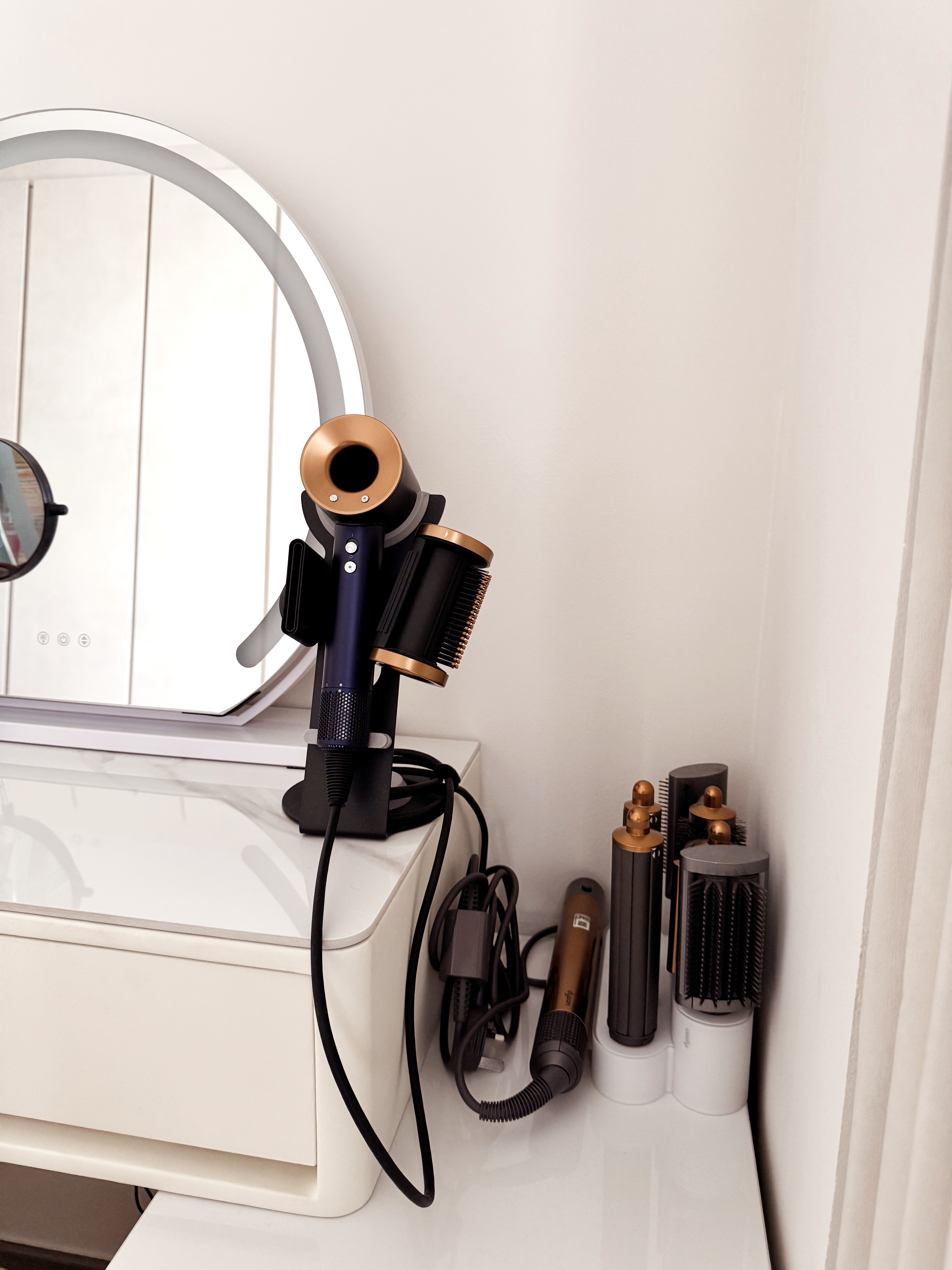 Creating-a-Cosy-Vanity-Space-Under-$500