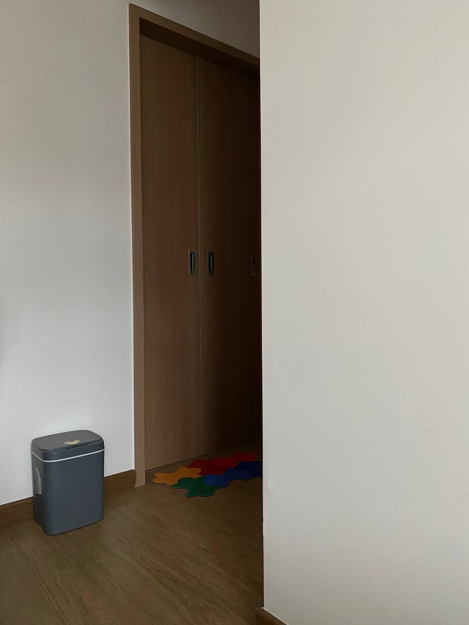 Our Bedroom: is Time to Go and Rest with Queen Size Bed