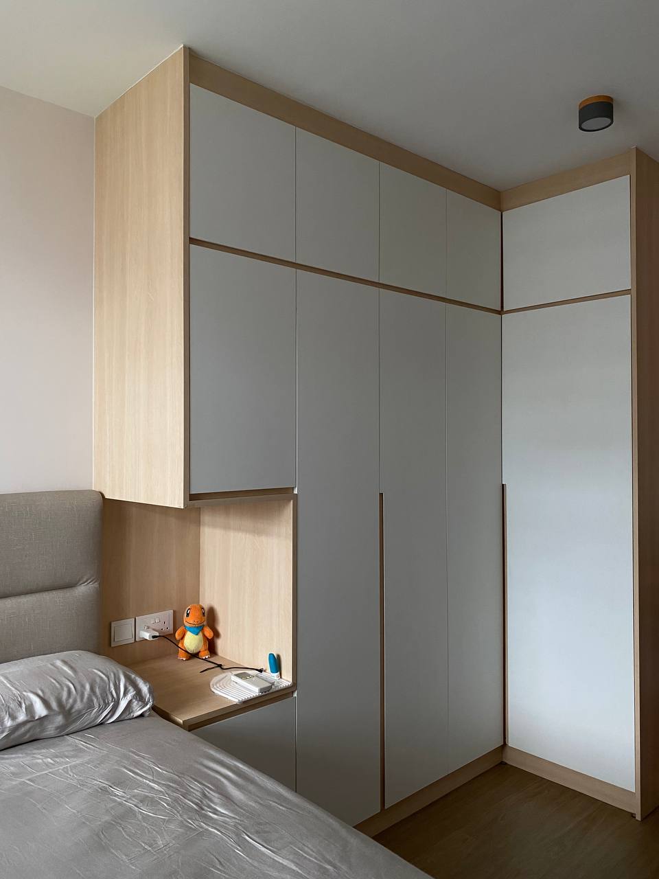 Our-Bedroom:-is-Time-to-Go-and-Rest-with-Queen-Size-Bed