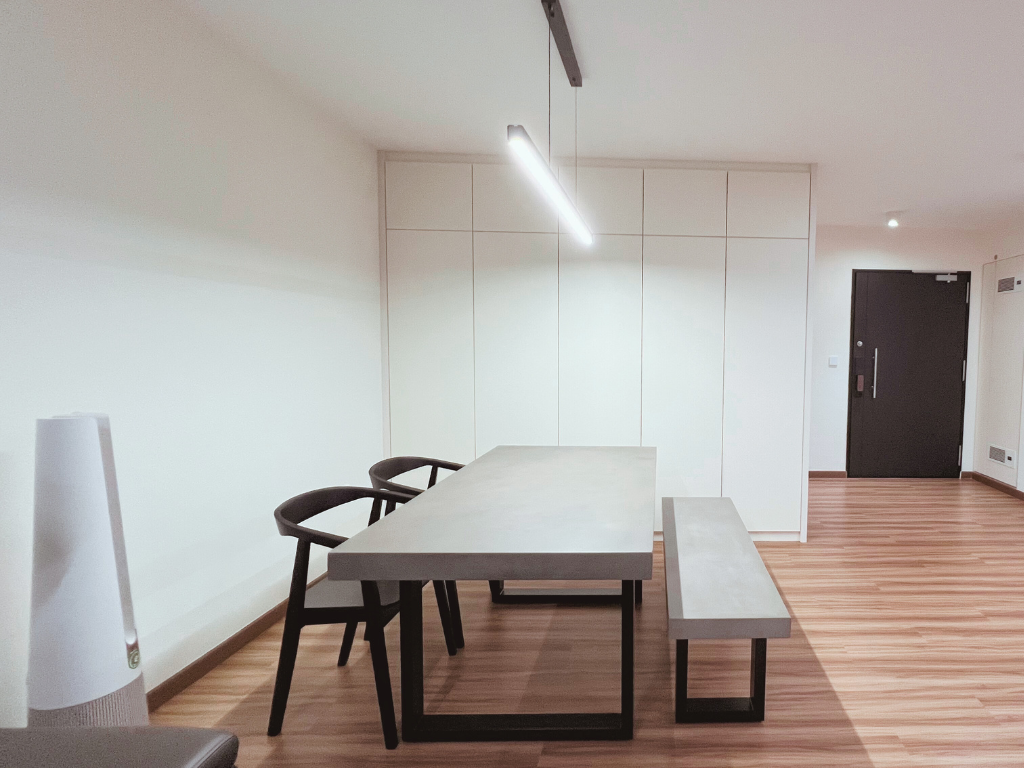 Dining-Space-|-Modern-and-Sleek-|-5rm-BTO-in-Tampines