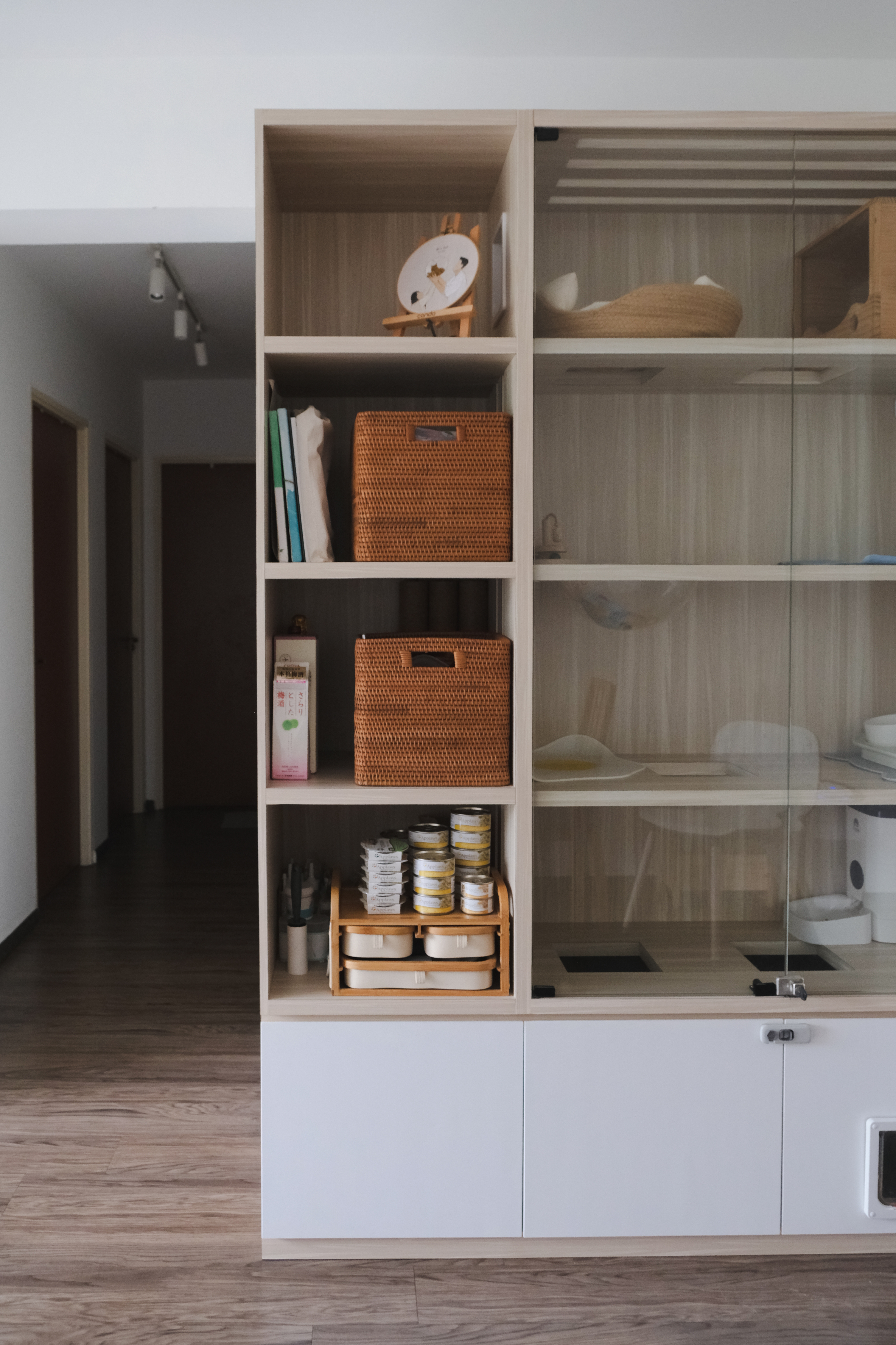 Purrfect-Hideaway:-A-Cat-Condo-Corner