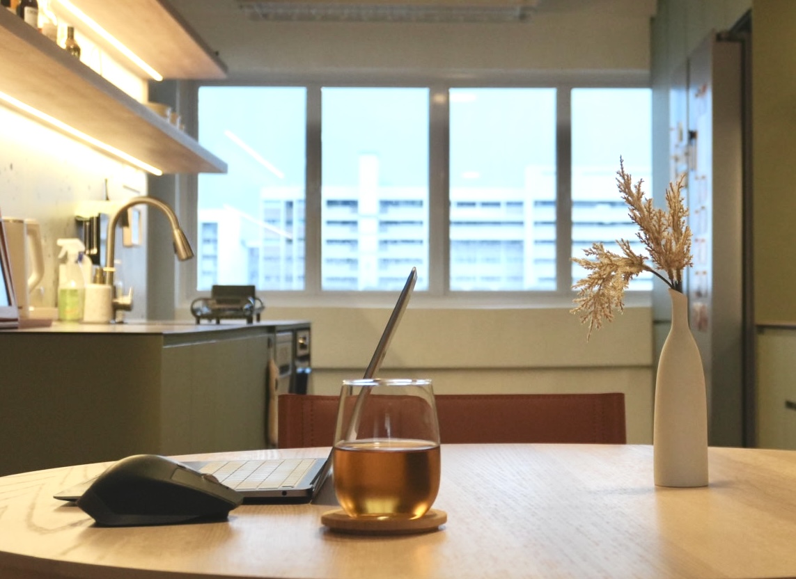 A Japandi x Mid-Century Modern Multi-functional Dining & Work Space!