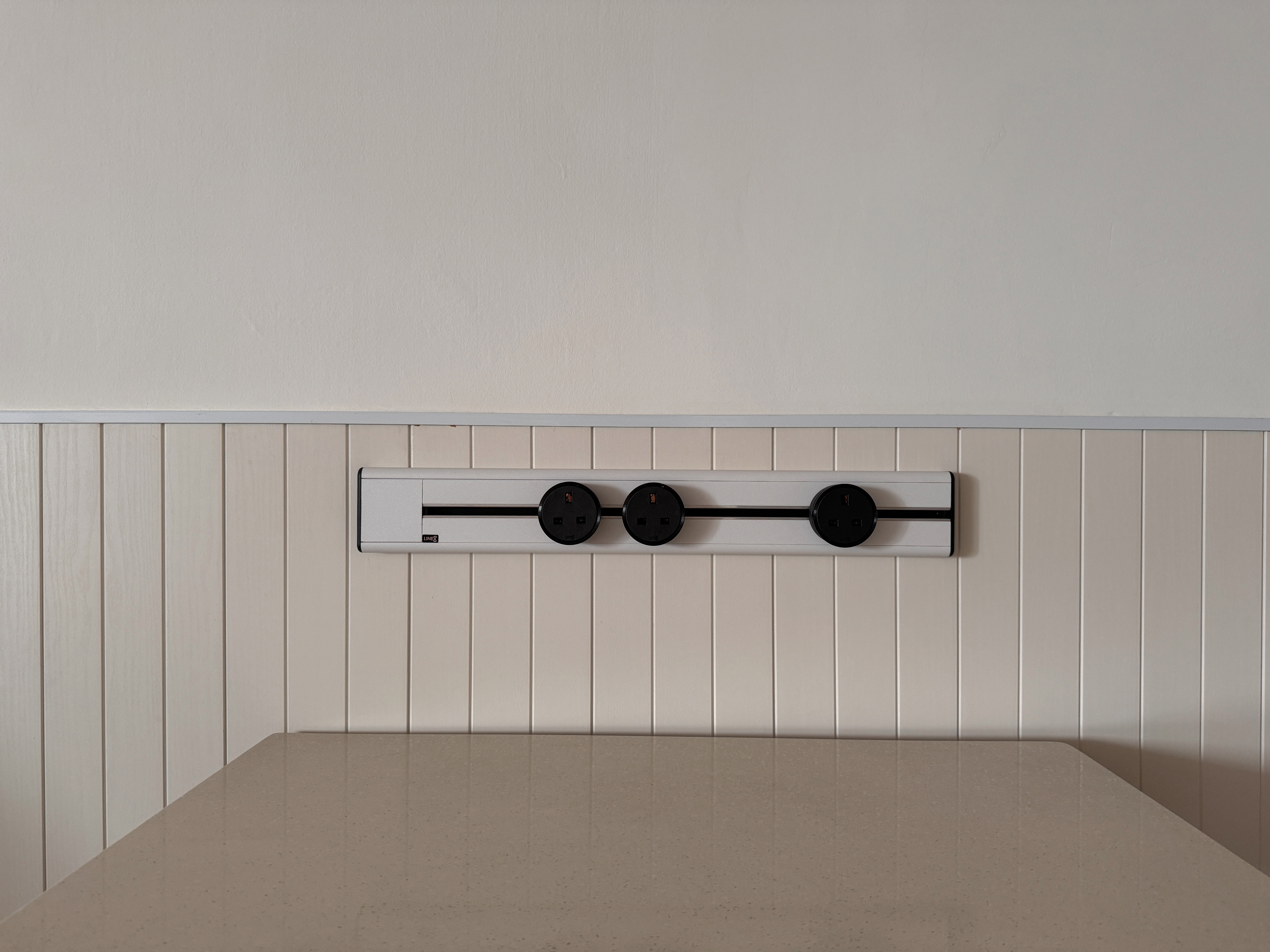 No-Frills, Warm and Cozy Functional Dining Area