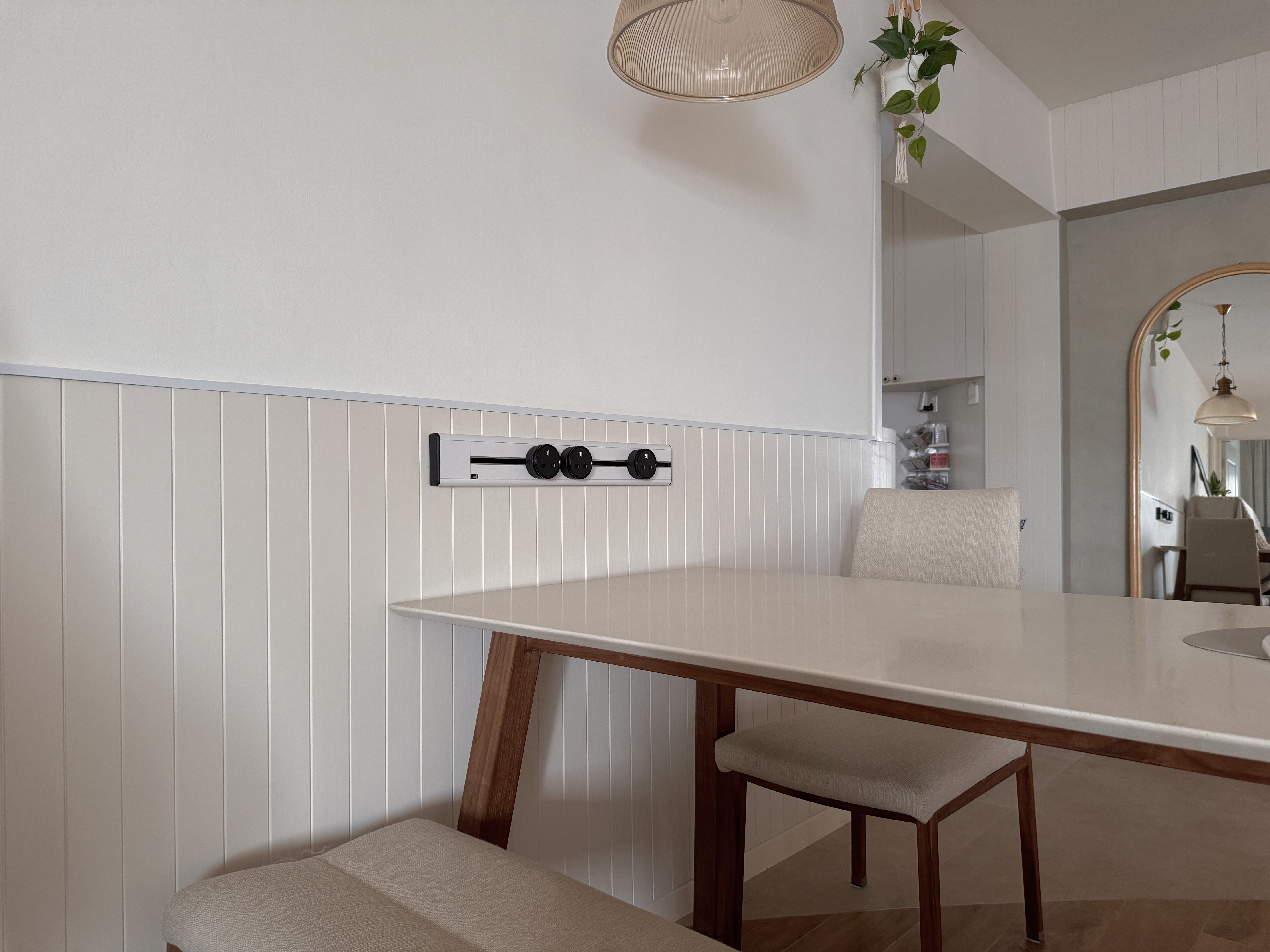 No-Frills, Warm and Cozy Functional Dining Area