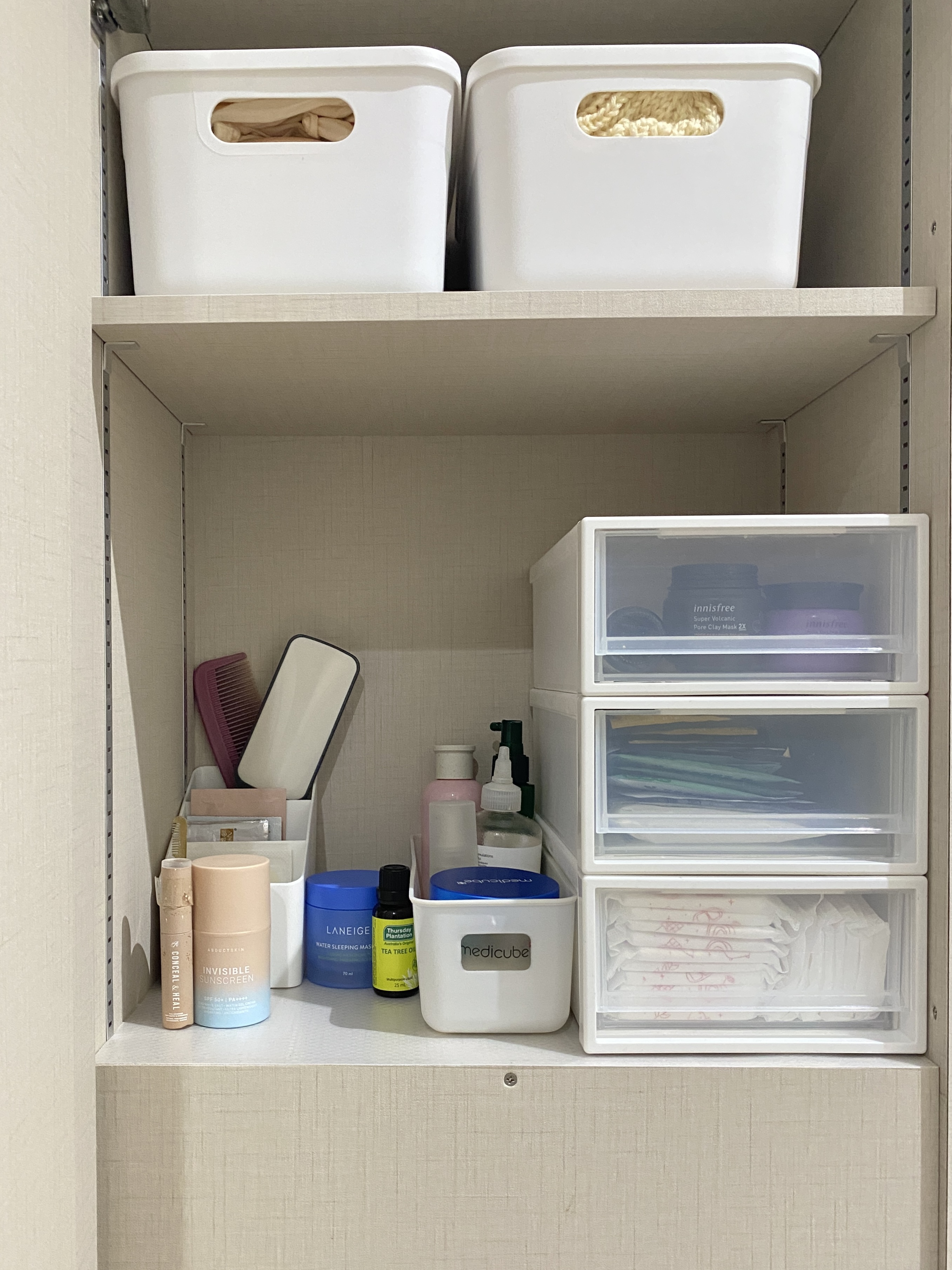 Bedroom: Maximizing Space with Platform Bed and Mini Walk in Wardrobe