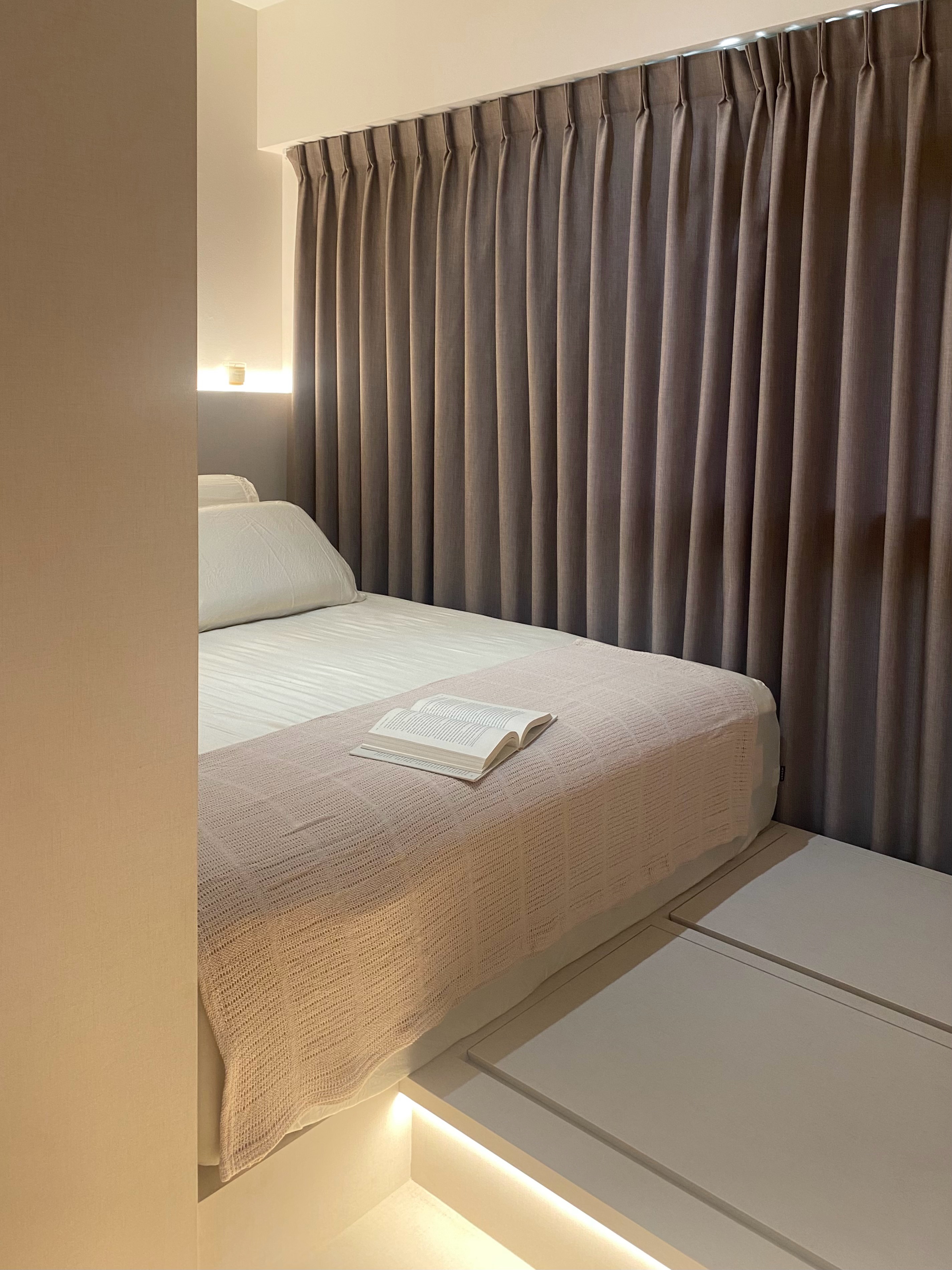 Bedroom:-Maximizing-Space-with-Platform-Bed-and-Mini-Walk-in-Wardrobe