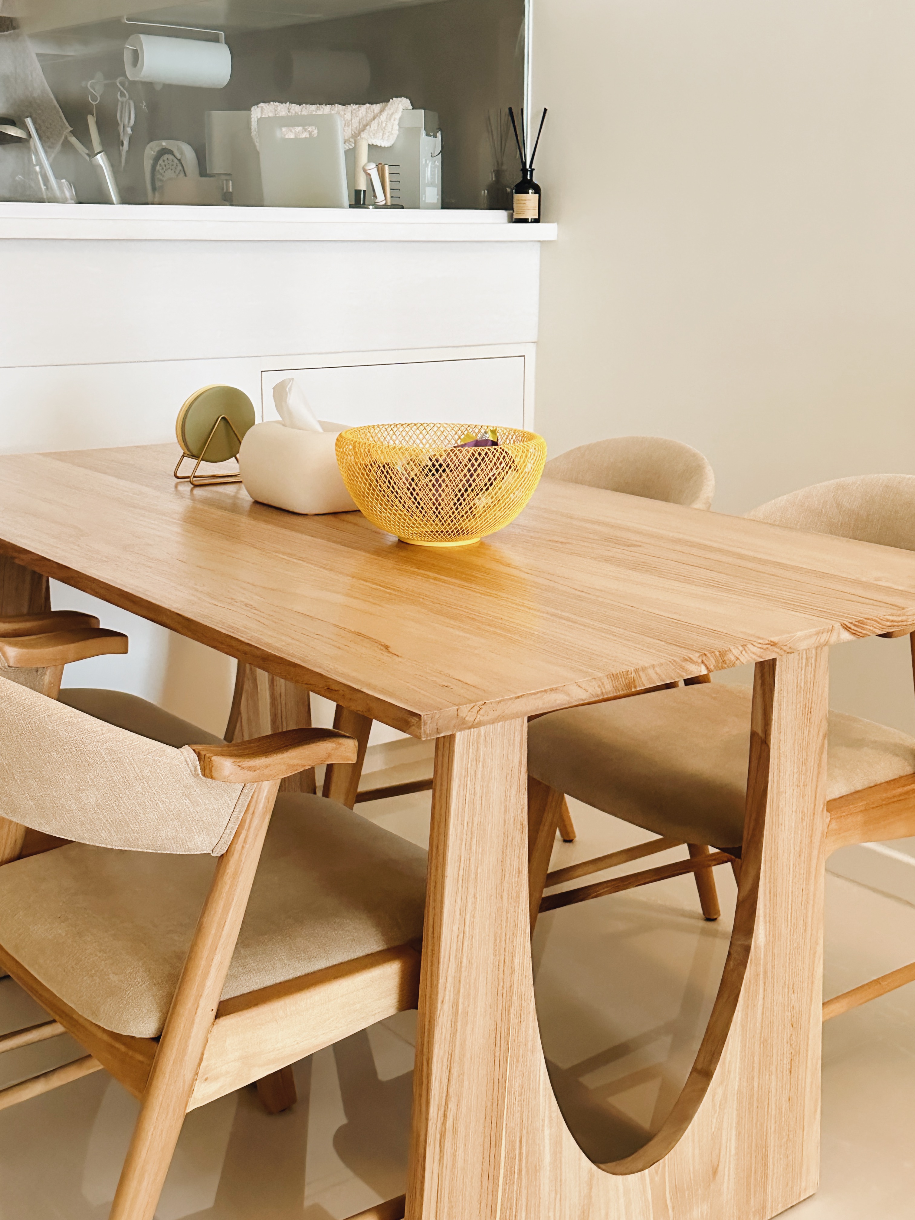 Minimalist Aesthetics: My Inviting Dining and Coffee Nook